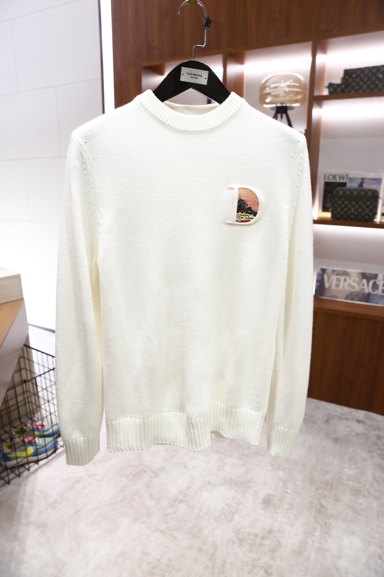 🔥迪奥/Christian Dior.25秋冬新品！时尚男士圆领针织衫采用细密的针织面料制作，质感柔软且