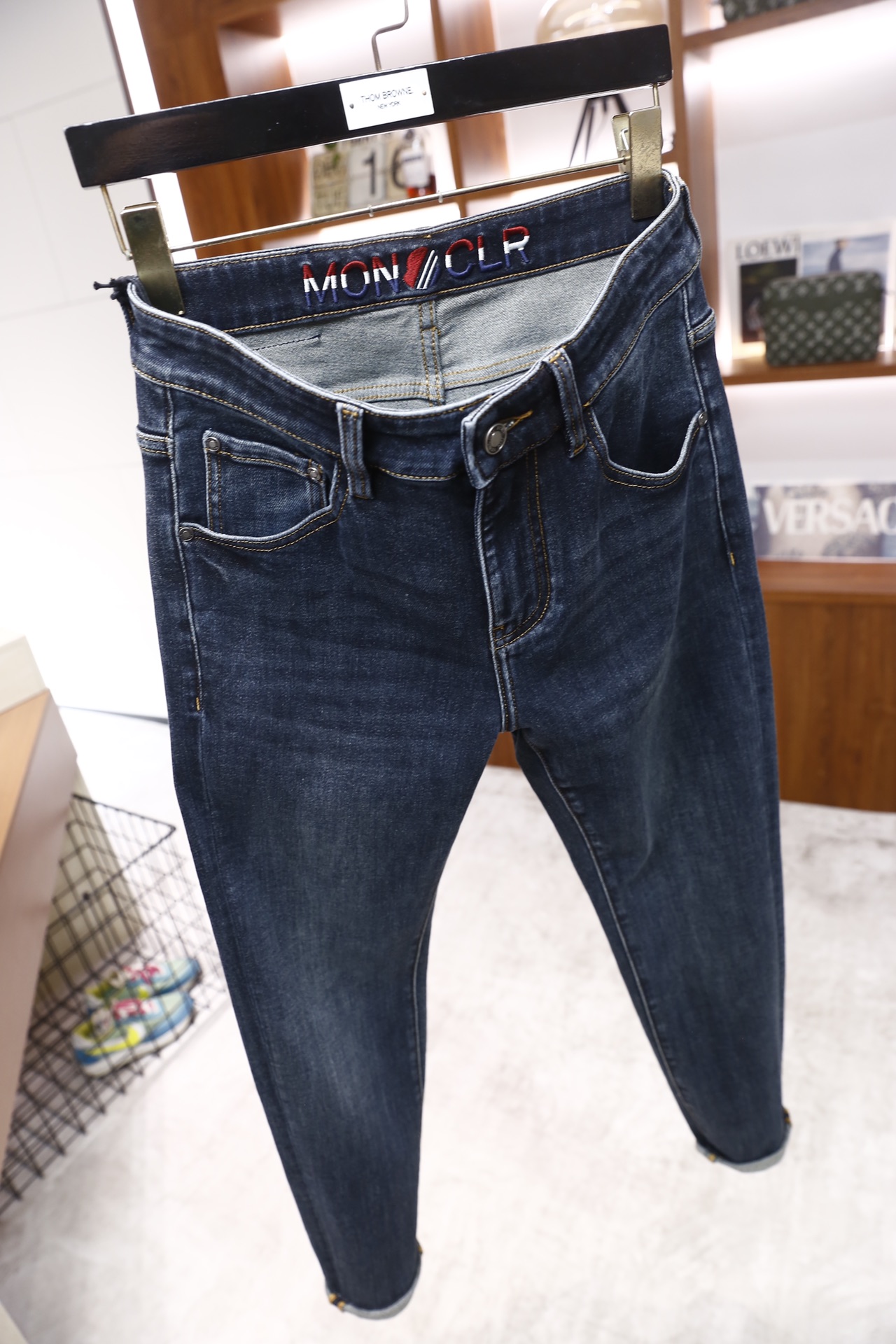 🔥蒙口/Mon*ler.25秋季新品时尚男士牛仔裤👖采用客供水洗弹力牛仔裤！奢华经典品牌Logo设计！时