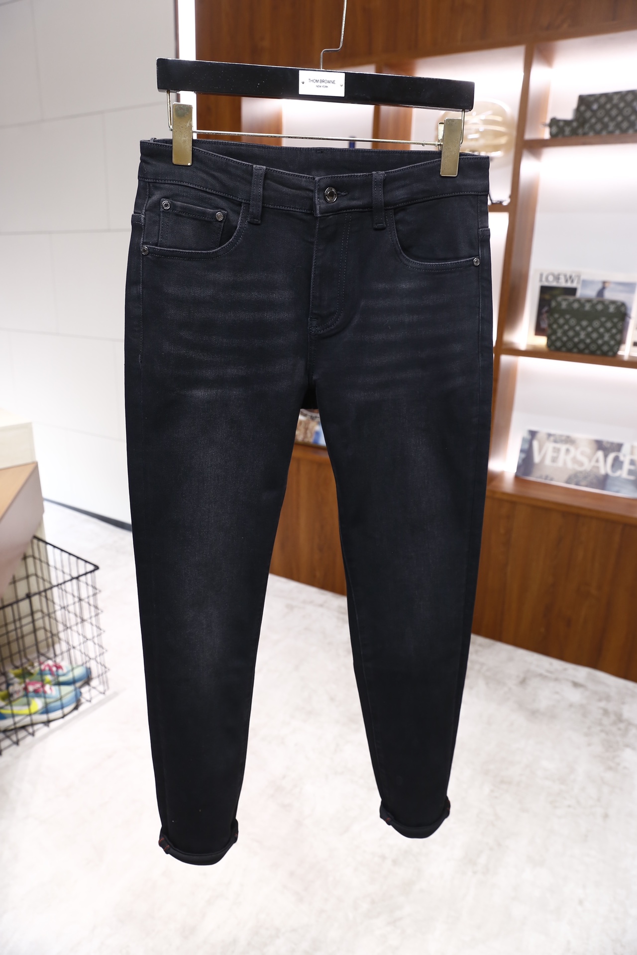 🔥保罗.2025秋季新款原单高端男士深色百搭休闲牛仔裤！奢华经典品牌字母LOGO配饰 身穿着非常舒适 低