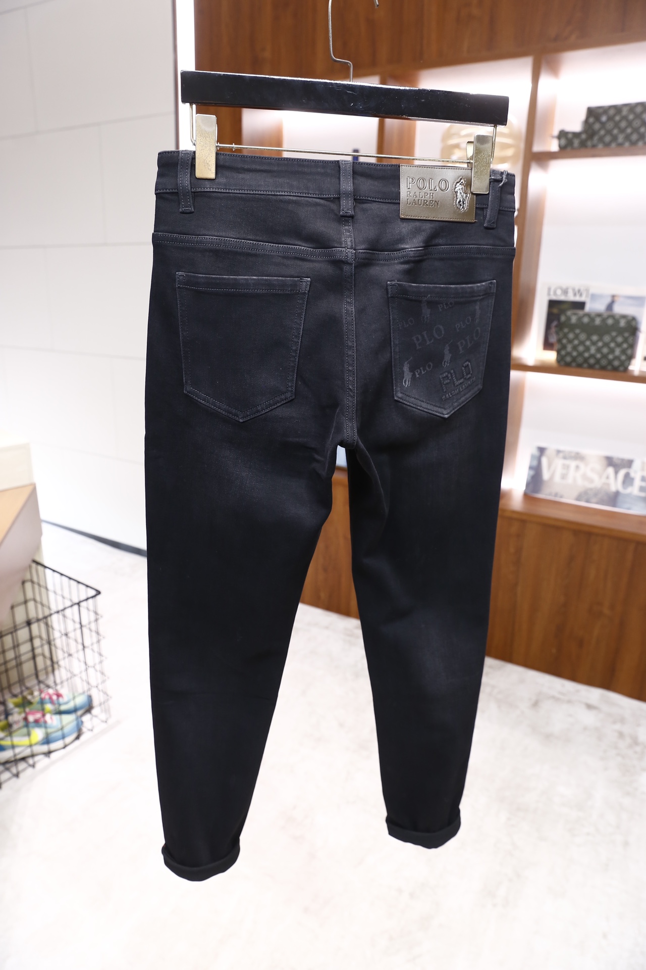 🔥保罗.2025秋季新款原单高端男士深色百搭休闲牛仔裤！奢华经典品牌字母LOGO配饰 身穿着非常舒适 低