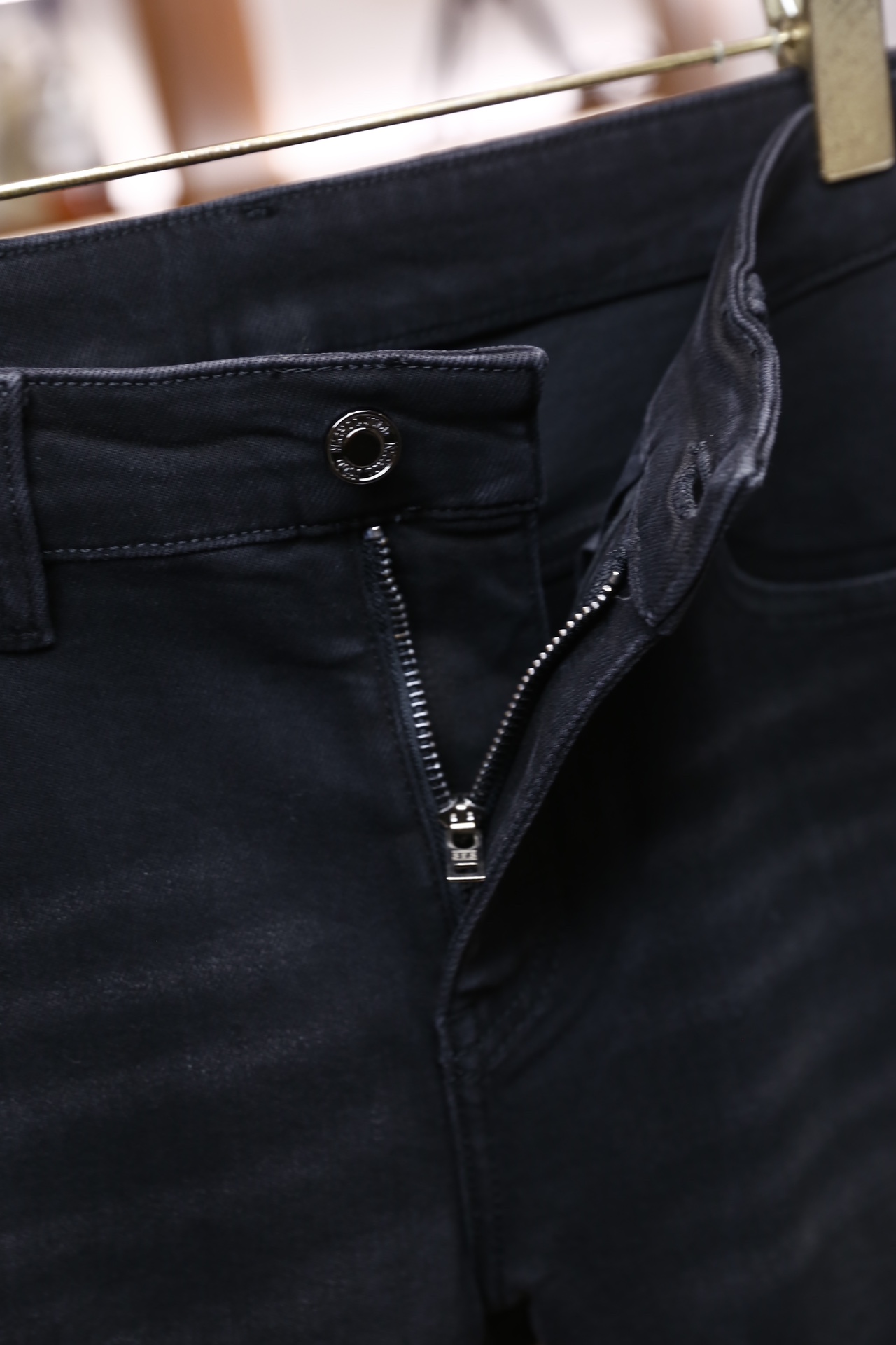 🔥保罗.2025秋季新款原单高端男士深色百搭休闲牛仔裤！奢华经典品牌字母LOGO配饰 身穿着非常舒适 低