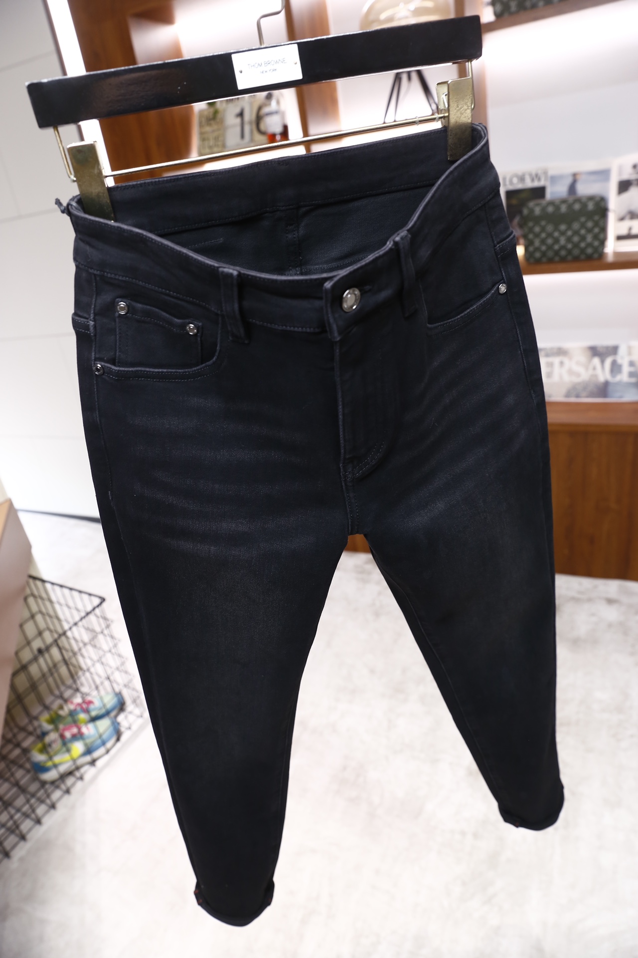 🔥保罗.2025秋季新款原单高端男士深色百搭休闲牛仔裤！奢华经典品牌字母LOGO配饰 身穿着非常舒适 低