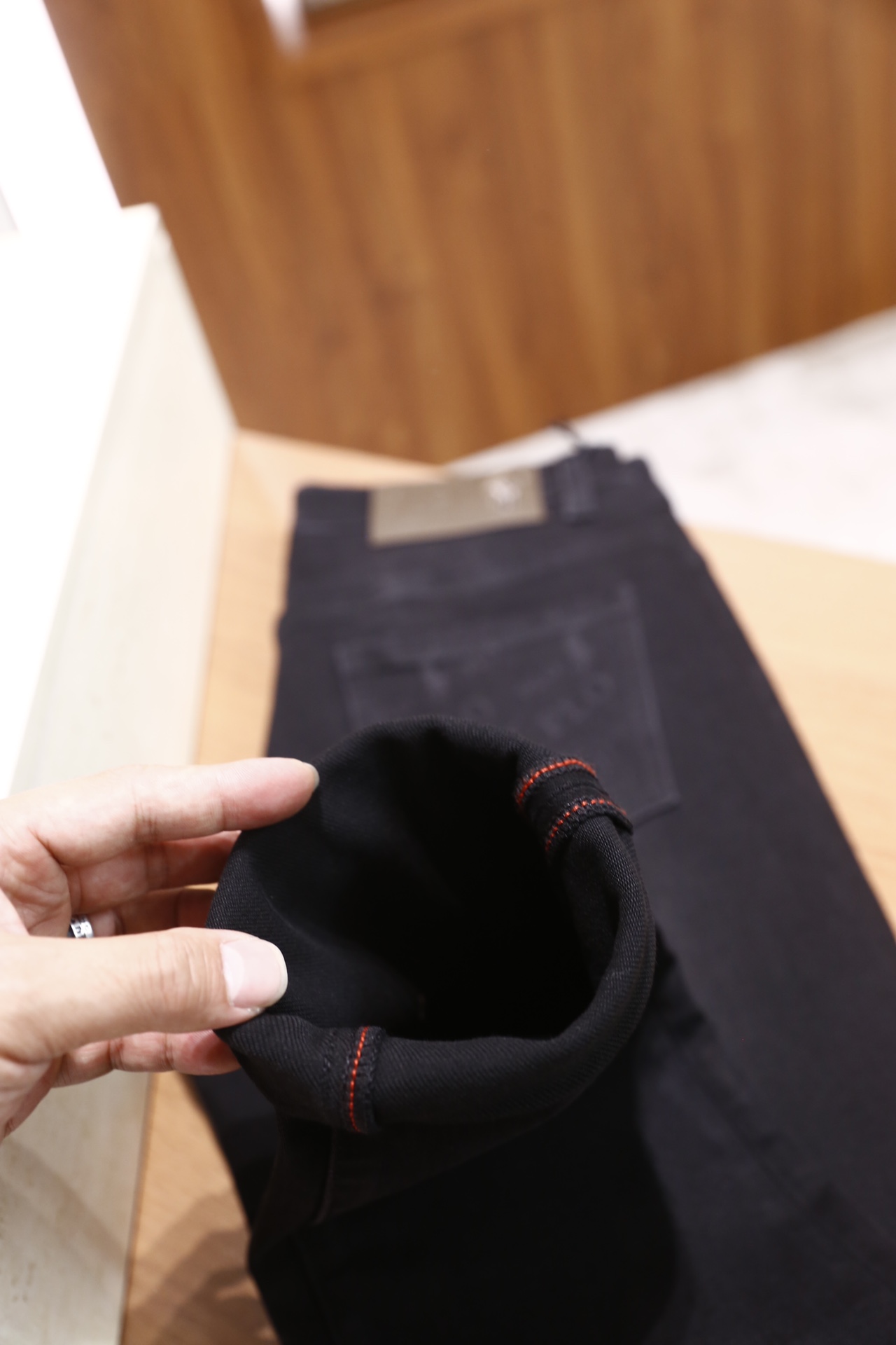 🔥保罗.2025秋季新款原单高端男士深色百搭休闲牛仔裤！奢华经典品牌字母LOGO配饰 身穿着非常舒适 低