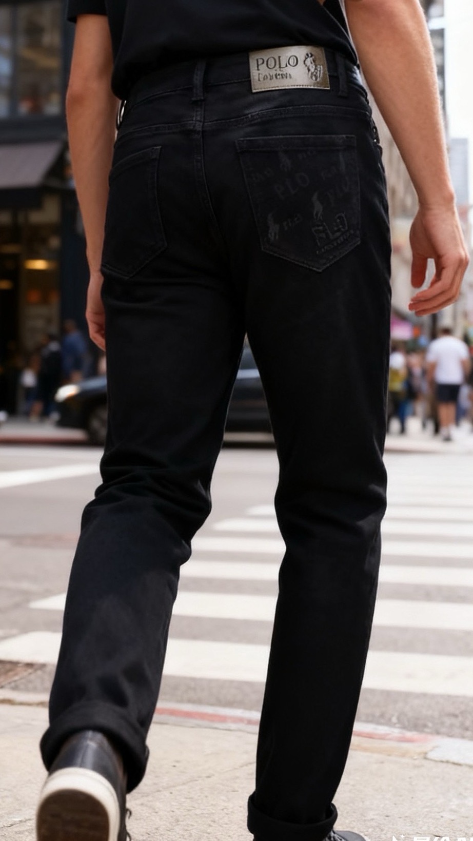 NO:680867,Paul. Autumn new original high-end men's dark all-match casual jeans!  Luxurious and classic brand letter LOGO accessories. Very comfortable to wear. Low-key yet luxurious. Very classy to wear. Needless to say the style and tailoring of the pants. The upper body is exquisite and high-end, made of top-quality materials. The real denim is made of high-end top-quality washed denim fabrics. The quality is outstanding. After heavy washing, the pants are very soft!  Don't be picky, the upper body is absolutely stylish and extremely luxurious. Counter sizes are 29-36,35!  Ships next day!  ,,jeans,19860909保罗. 秋季新款原单高端男士深色百搭休闲牛仔裤！奢华经典品牌字母LOGO配饰 身穿着非常舒适 低调不失奢华 穿出去非常有档次 裤型款式和裁剪亦无需多言 上身精致跃然高档一等一顶级质料 真正殿堂级的牛仔布选用 高档顶级洗水牛仔面料,品质卓然,经过重水洗使得裤子很柔软！不挑人 上身绝对的有型 极度奢华. 专柜尺码 29-36,35！隔天出货！,,jeans,,Men's clothing