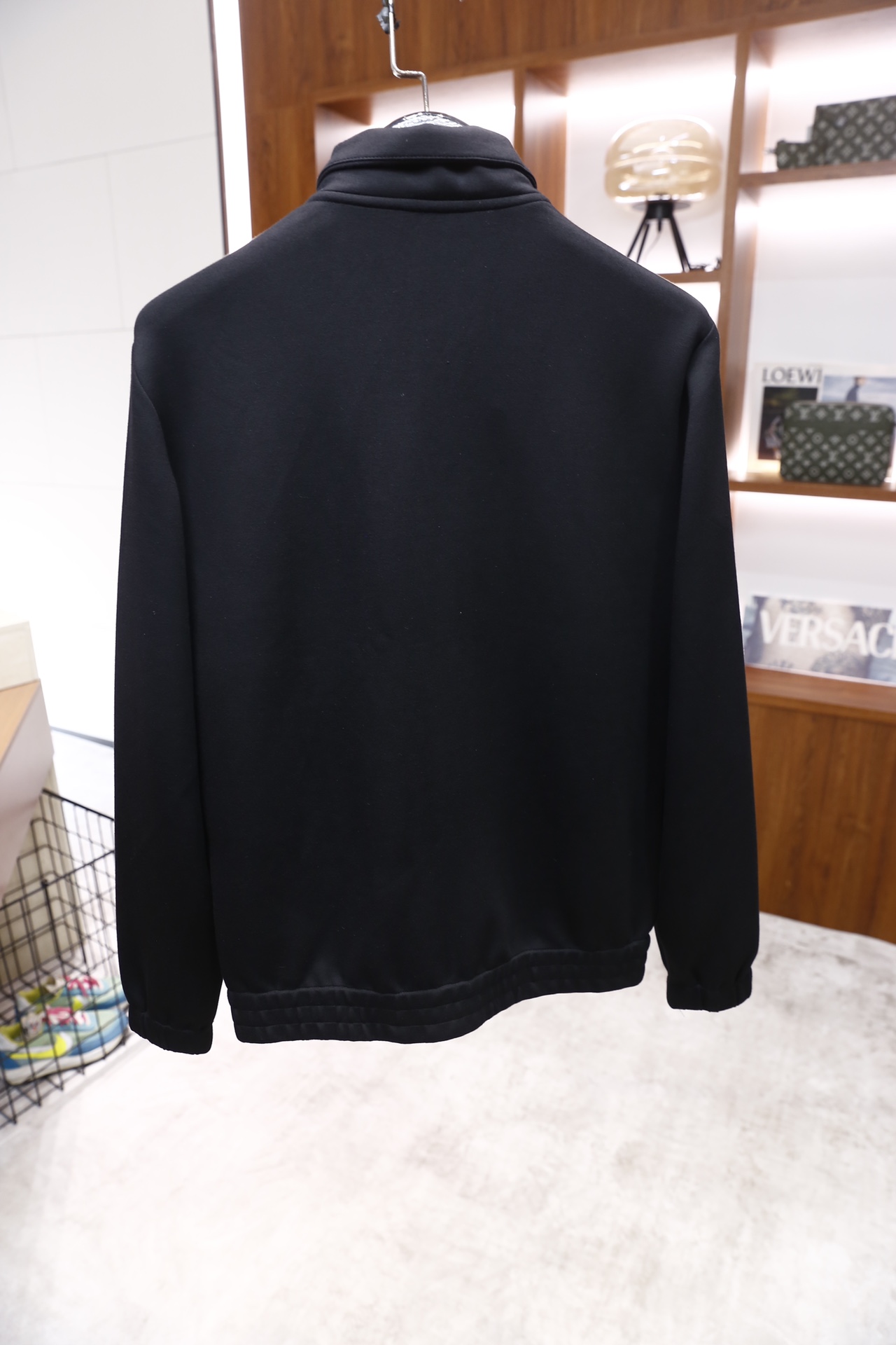 🔥BC.25秋冬新品！男士休闲运动套装，采用立领拉链外套与束脚长裤，主体采用舒适保暖面料打造。外套为立领