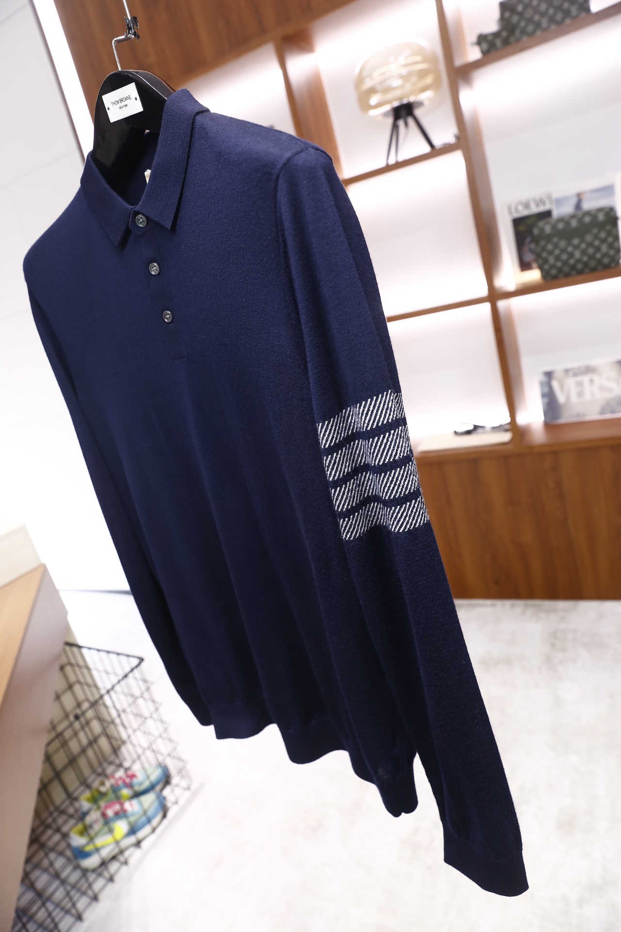 🔥汤姆布朗/TB.25秋冬新品！时尚男士纯羊毛长袖Polo衫，采用针织面料打造，领口为经典Polo翻领设