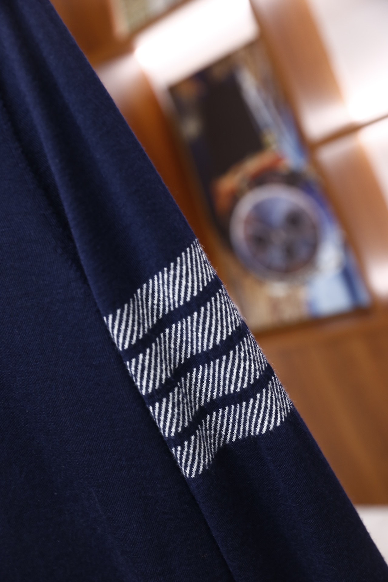 🔥汤姆布朗/TB.25秋冬新品！时尚男士纯羊毛长袖Polo衫，采用针织面料打造，领口为经典Polo翻领设