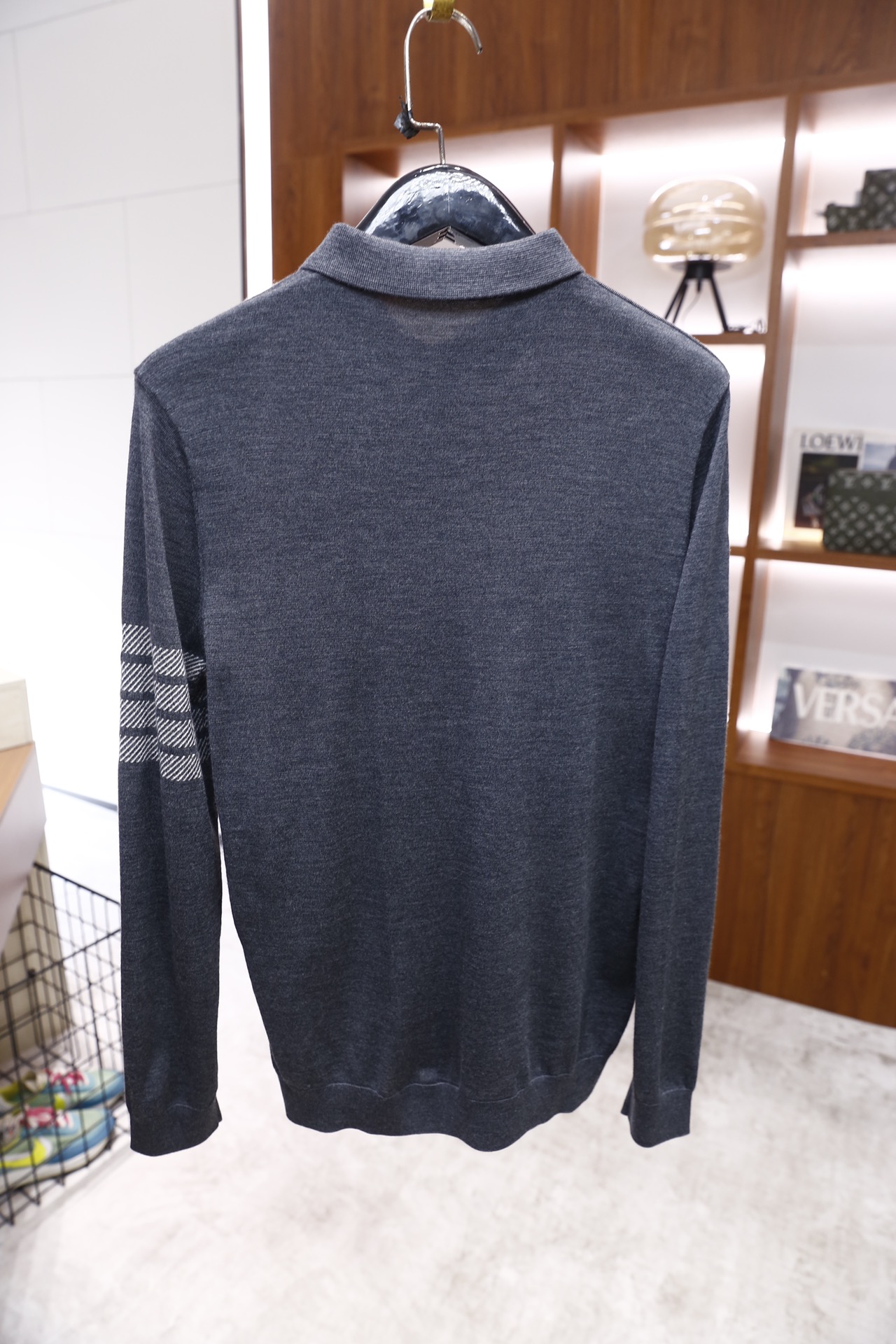 🔥汤姆布朗/TB.25秋冬新品！时尚男士纯羊毛长袖Polo衫，采用针织面料打造，领口为经典Polo翻领设