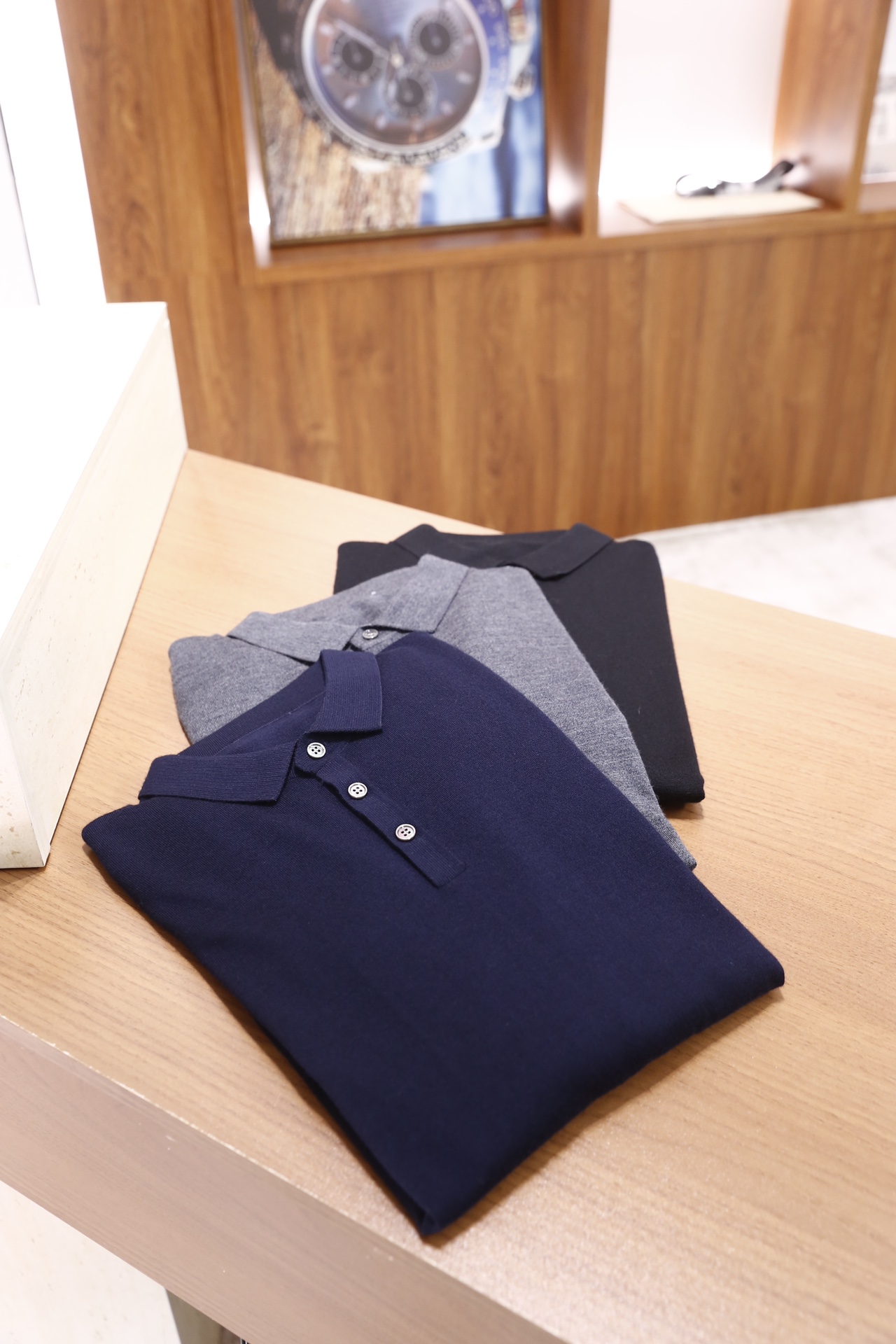 🔥汤姆布朗/TB.25秋冬新品！时尚男士纯羊毛长袖Polo衫，采用针织面料打造，领口为经典Polo翻领设