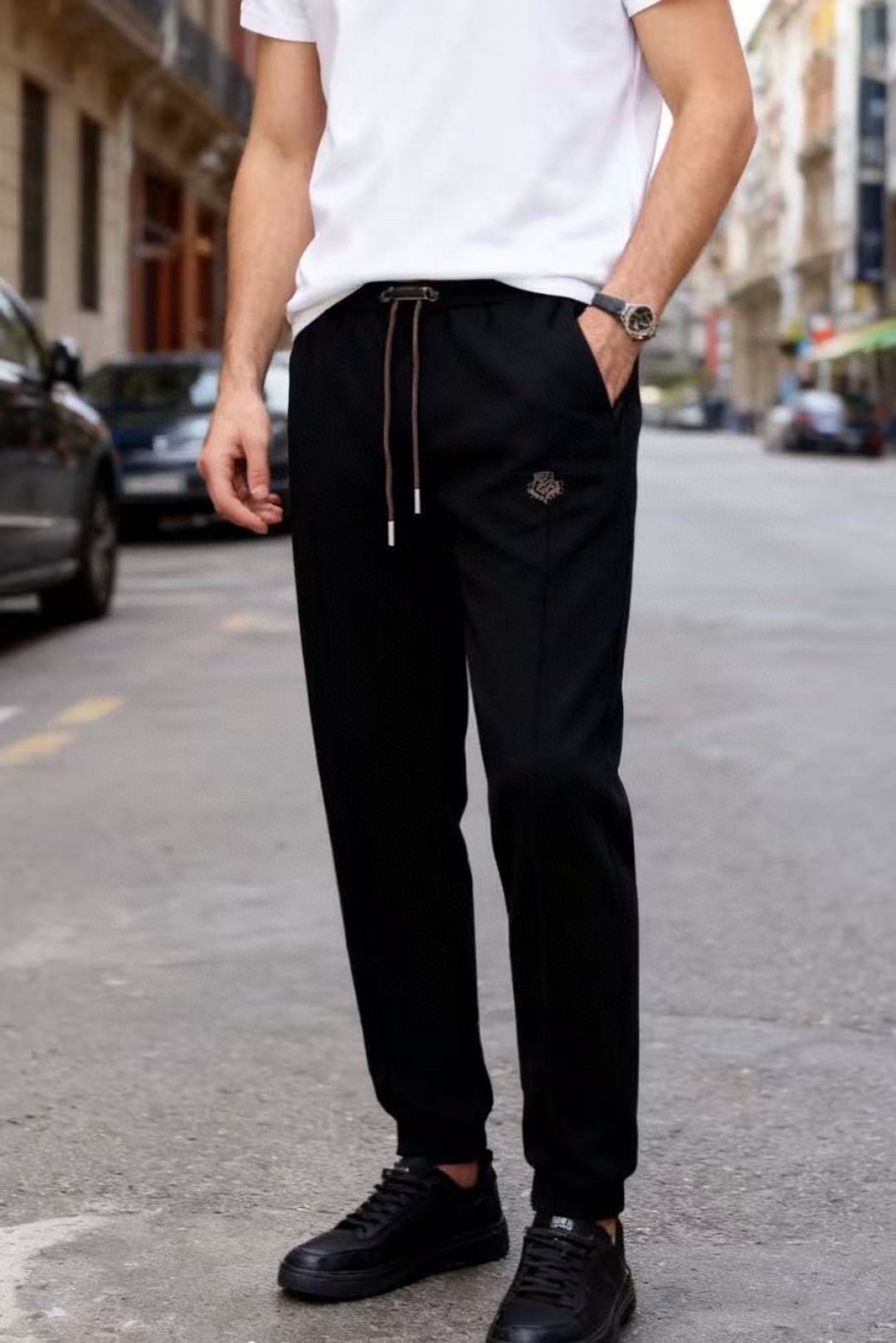 🔥lP🆕.25秋季新品时尚原单男士卫裤，采用进口高档顶级定制棉面料，奢华经典品牌原版logo设计 上身随