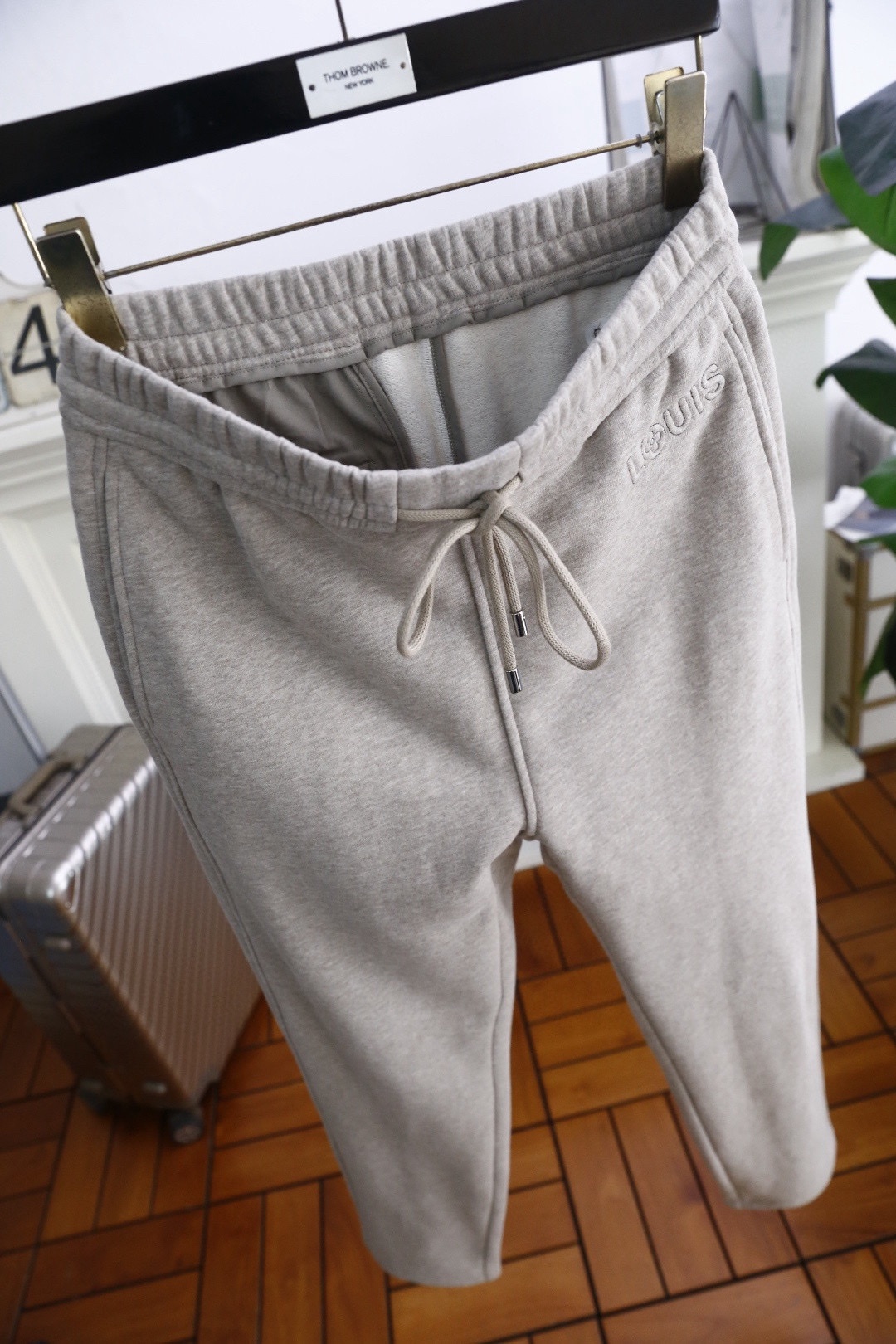 🔥路易威*/Lv.25秋冬新款！时尚男士松紧腰卫裤👍采用进口高档顶级定制棉面料，奢华品牌经典logo设计