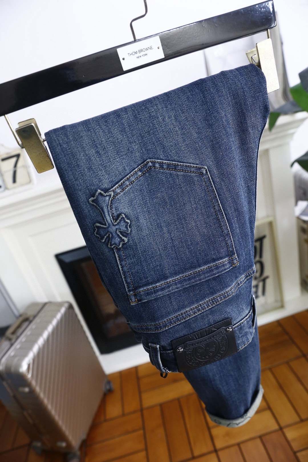 🔥克罗心.25秋季新款🆕时尚男士原单高端蓝色牛仔裤！奢华经典品牌十字架LOGO配饰 身穿着非常舒适 低调