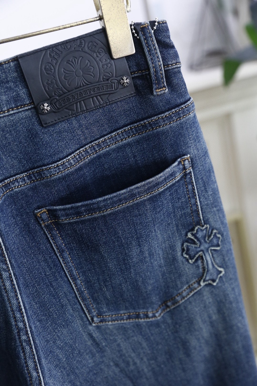 🔥克罗心.25秋季新款🆕时尚男士原单高端蓝色牛仔裤！奢华经典品牌十字架LOGO配饰 身穿着非常舒适 低调