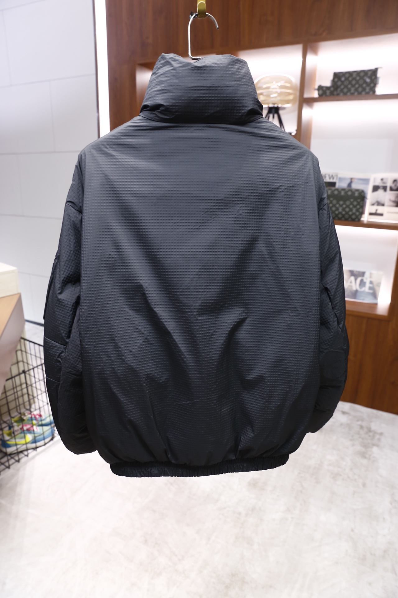 🔥始祖鸟/Arc'teryx.25秋冬新款！时尚男士羽绒服采用格纹肌理的户外功能性面料，防风抗撕裂性能优