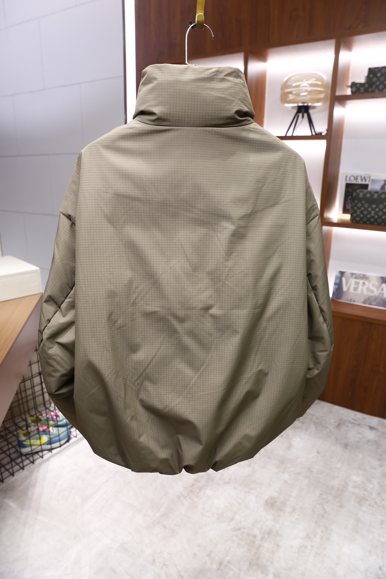 🔥始祖鸟/Arc'teryx.25秋冬新款！时尚男士羽绒服采用格纹肌理的户外功能性面料，防风抗撕裂性能优