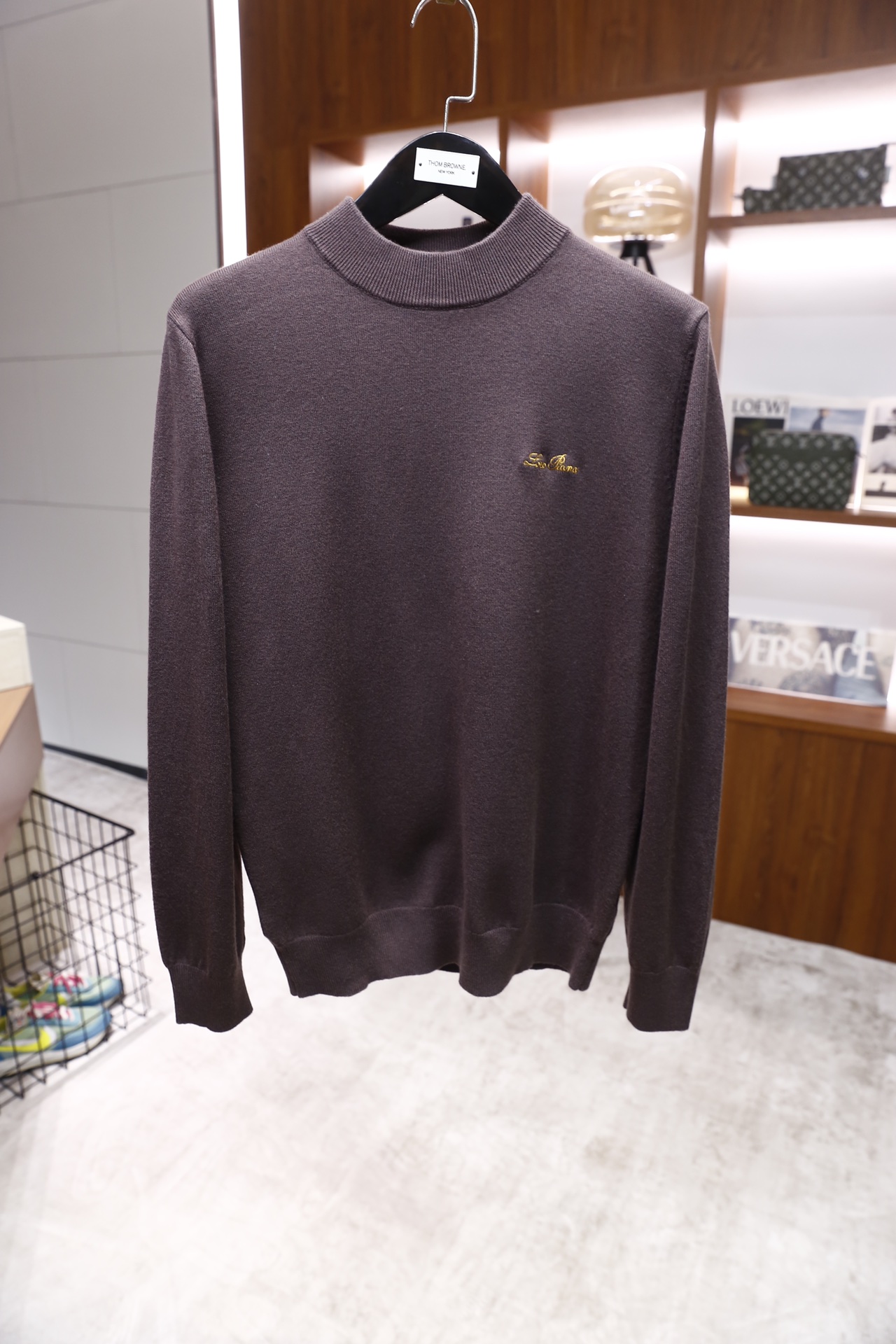 🔥lP🆕.25秋季新品！时尚男士中领长袖毛衫👍🏼采用羊毛混纺面料！衣橱里不可或缺的百搭利器，市面罕见类型