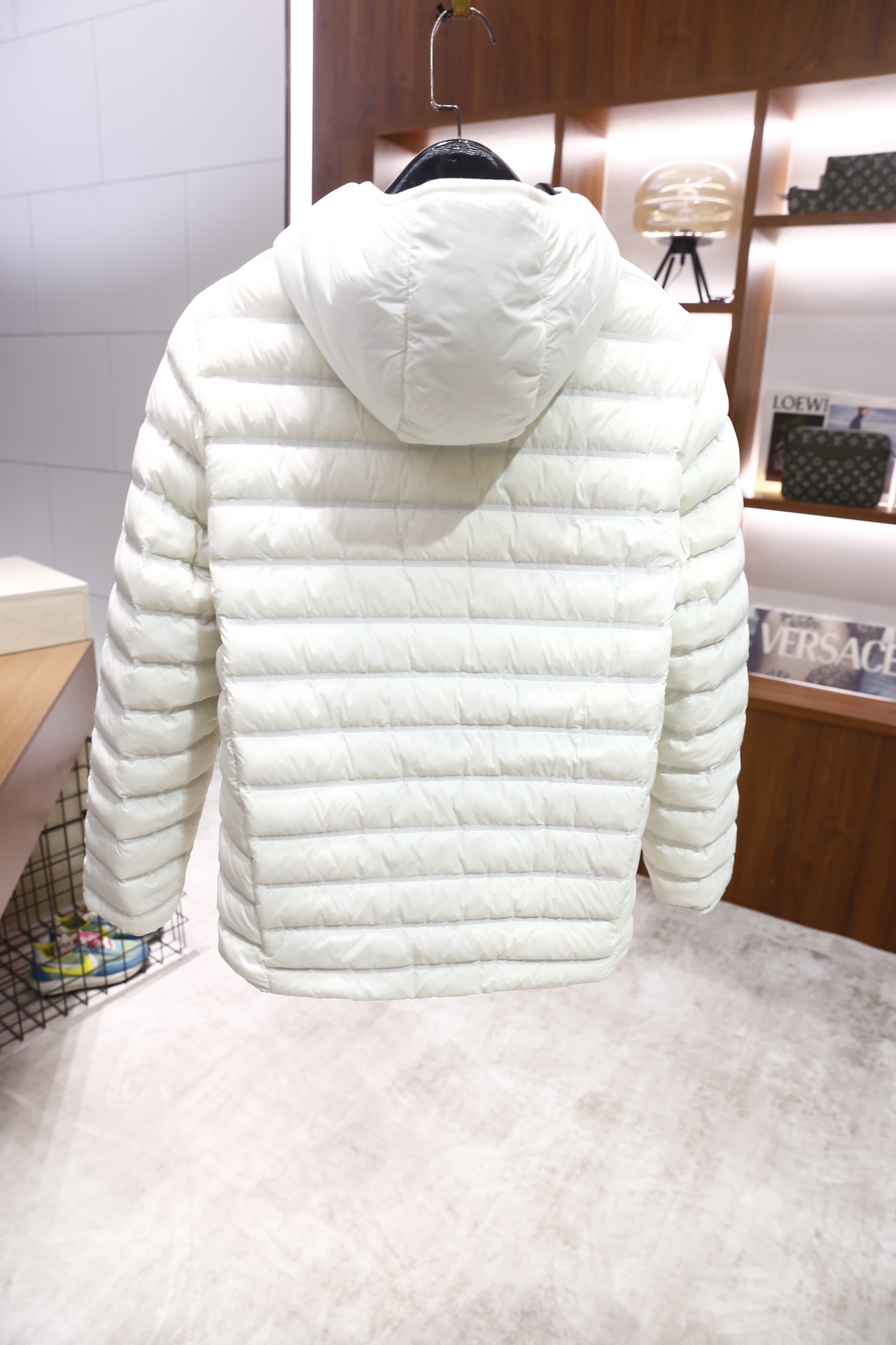 🔥始祖鸟/Arc'teryx.2025秋冬新品！时尚男士双面可穿轻薄羽绒服采用羽绒填充，兼具户外功能性与