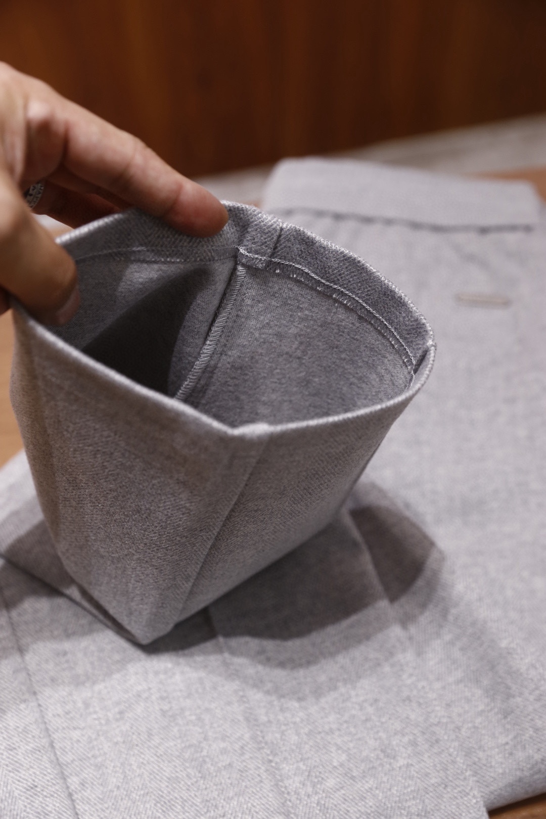 🔥lP🆕.25秋冬时尚新品男士休闲裤🆕采用舒适保暖面料，奢华经典品牌字母LOGO元素设计 上身随意舒服！