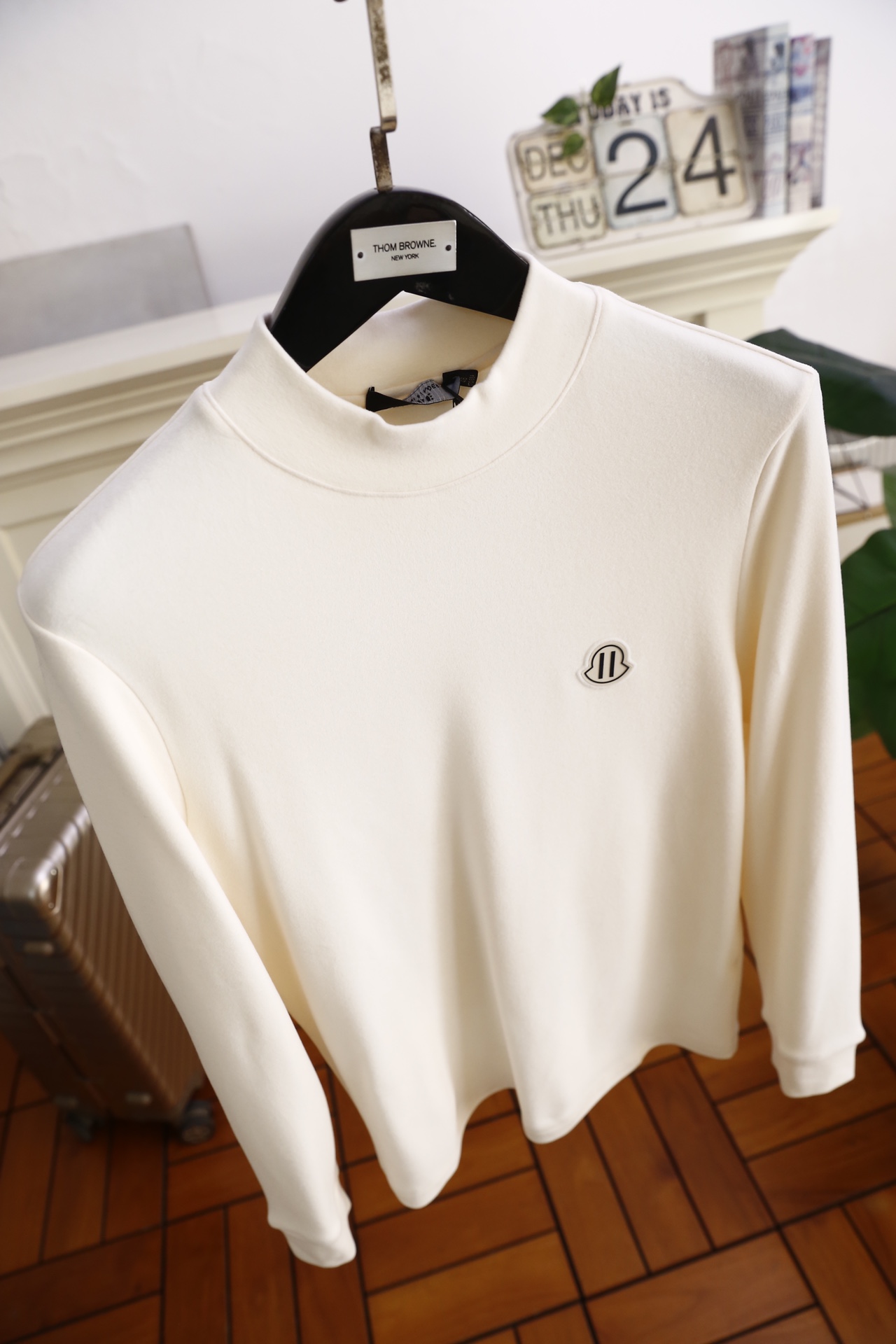 🔥蒙口/Mon*ler.25秋冬新品！男士经典百搭半高领长袖上衣，采用莱赛尔、棉与山羊绒混纺面料制作，融