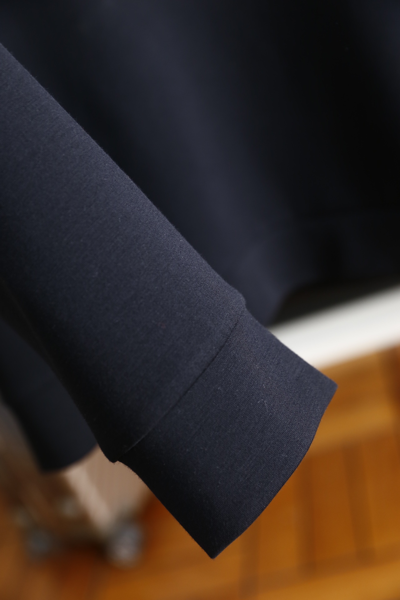 🔥杰尼亚.25秋冬新品！时尚男士百搭圆领长袖卫衣，以聚酯纤维面料打造，面料具备良好的抗皱性与耐磨性，触感