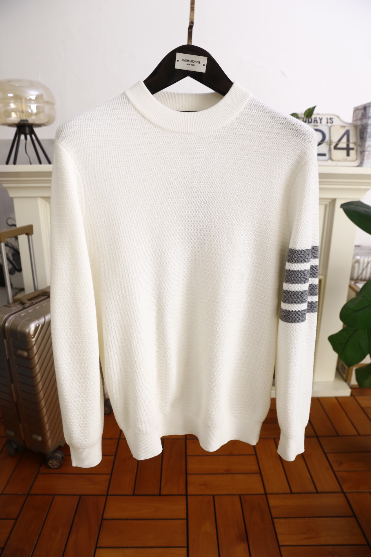 🔥TB.25秋冬新品！时尚男士半高领针织衫，含29.6%绵羊毛面料混纺制成，兼具绵羊毛的柔软亲肤特性与混