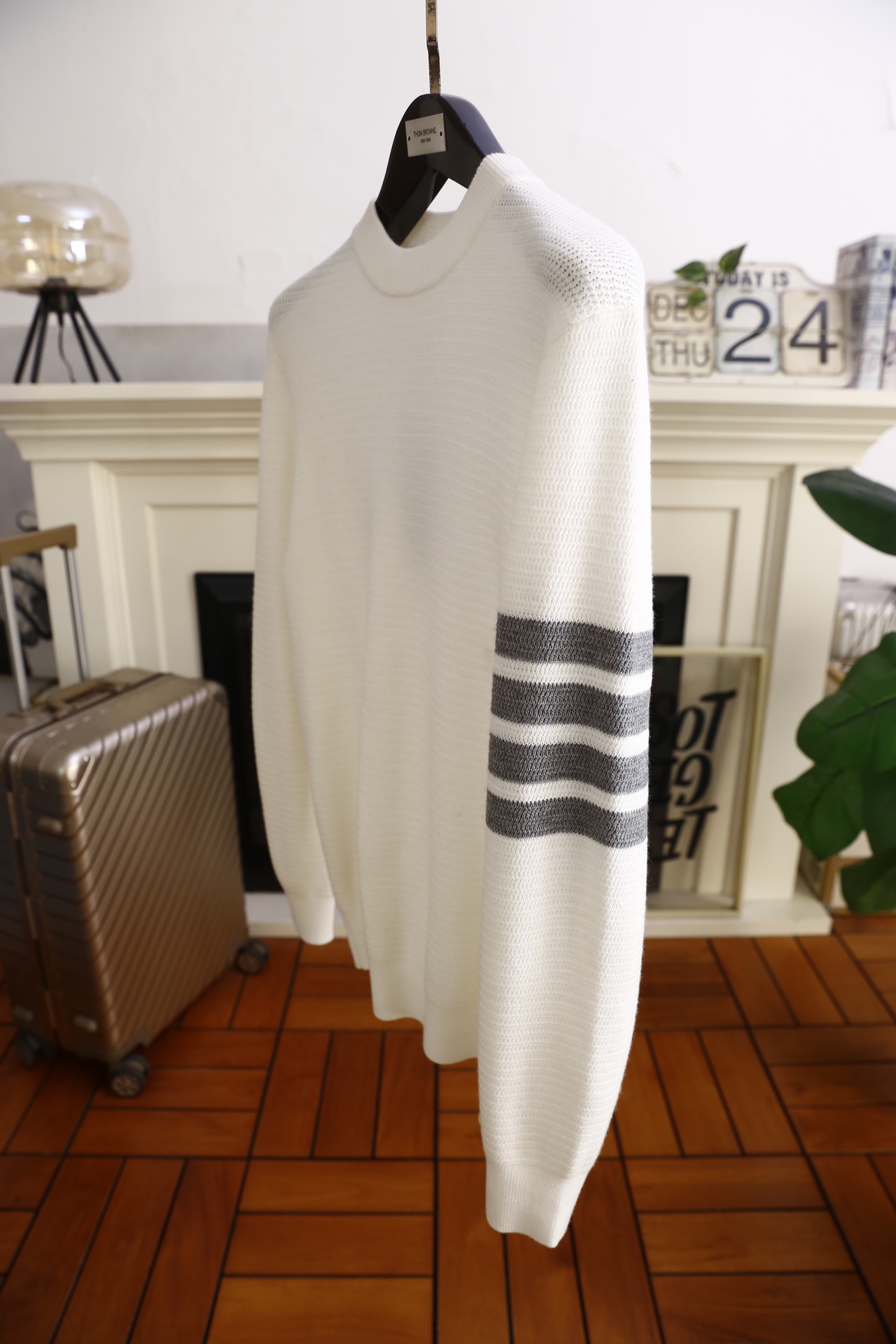 🔥TB.25秋冬新品！时尚男士半高领针织衫，含29.6%绵羊毛面料混纺制成，兼具绵羊毛的柔软亲肤特性与混