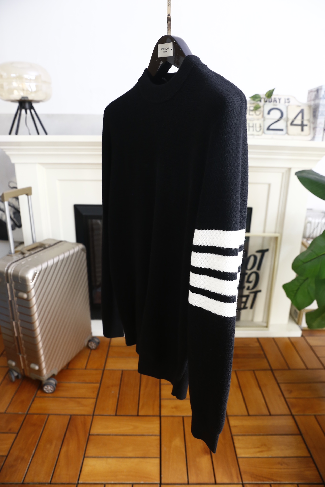 🔥TB.25秋冬新品！时尚男士半高领针织衫，含29.6%绵羊毛面料混纺制成，兼具绵羊毛的柔软亲肤特性与混