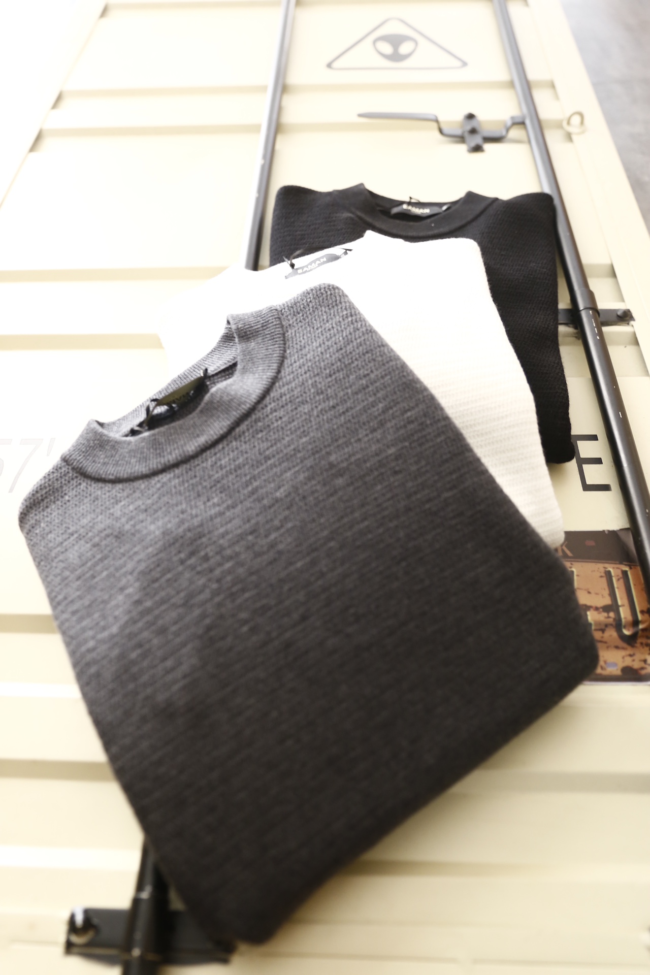 🔥TB.25秋冬新品！时尚男士半高领针织衫，含29.6%绵羊毛面料混纺制成，兼具绵羊毛的柔软亲肤特性与混