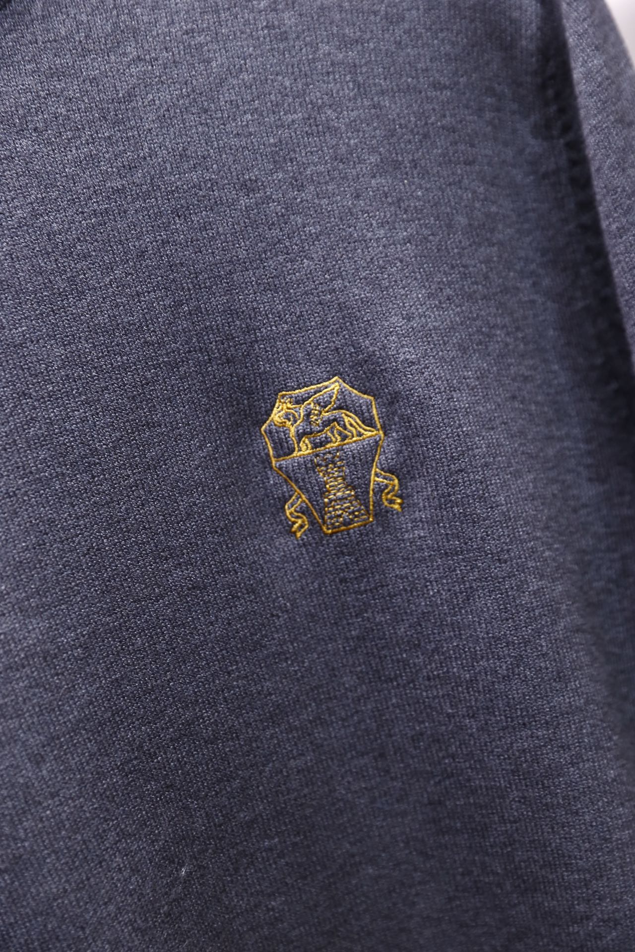 🔥Bc.25秋冬新品！时尚男士百搭半高领毛衫！选用细腻羊毛混纺面料制作，半高领领口设计贴合颈部且无紧绷感