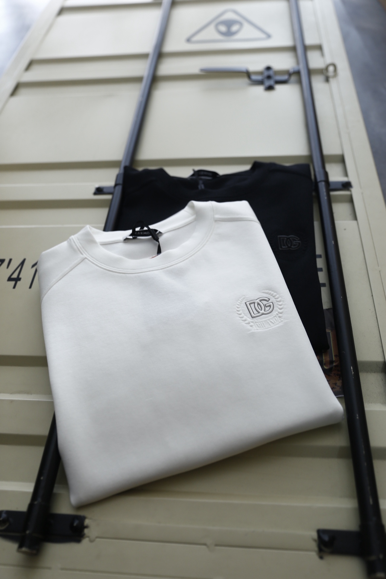 🔥杜嘉班纳/Dolce & Gabbana.25秋季新款🆕时尚男士圆领短袖🍃胸前奢华经典品牌字母LOGO