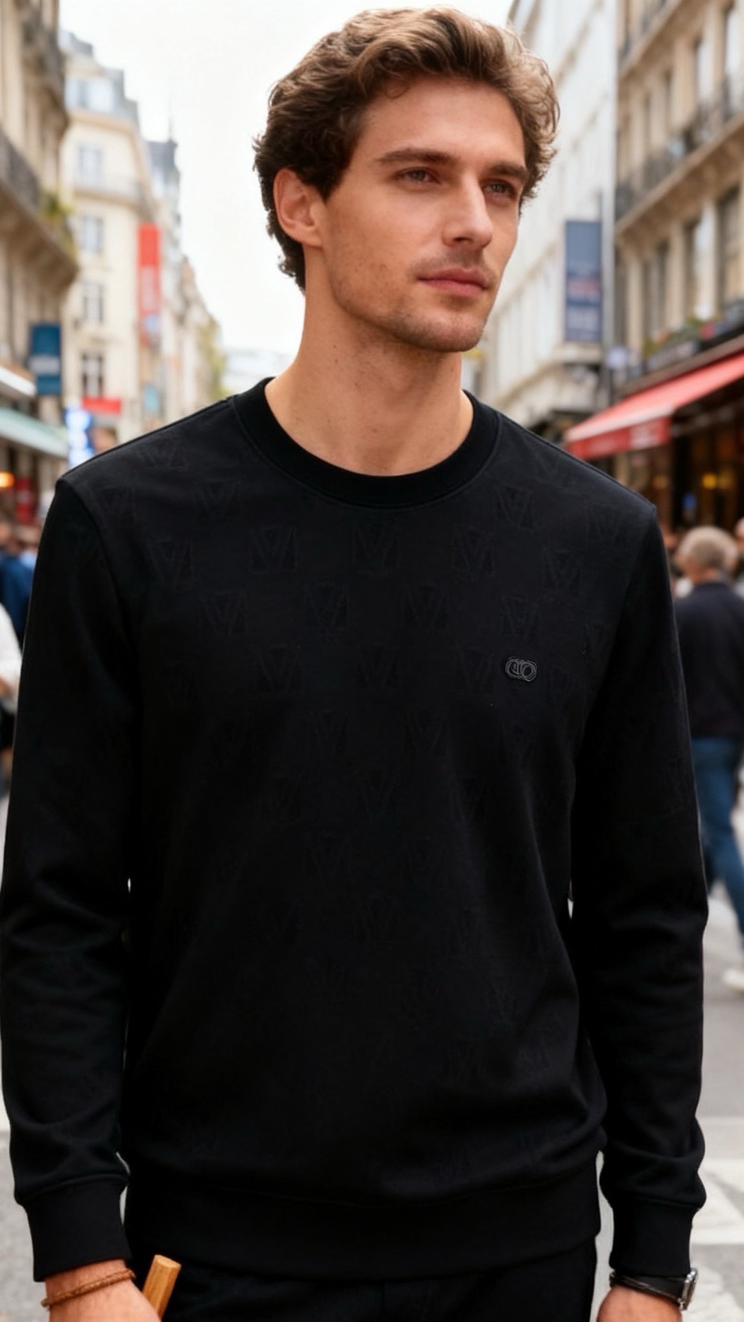 NO:691820,Valentino.  The 2025 autumn and winter classic men's round-neck sweatshirt uses embossing technology to create a dark pattern on the body, with a three-dimensional texture that is not easy to fall off; the neckline is a classic round-neck design, using hemming and seaming technology to fit the neck without rubbing; the metal logo decoration on one side of the body is finely crafted and has outstanding texture; the cuffs and hem are ribbed, which is highly elastic and not easy to loosen.  A must-have item for trendy men!  Sizes 48-56, shipped next day!  ,,valentino,hoodie,sweatshirts,19860909华伦天奴. 2025秋冬经典男士圆领卫衣采用压印工艺打造衣身暗纹图案,纹理立体且不易脱落；领口为经典圆领设计,运用包边锁边工艺,贴合颈部不磨肤；衣身单侧的金属标识装饰做工精细,质感出众；袖口与下摆均采用罗纹收边工艺,弹性佳且不易松垮,整体依人体工学剪裁,版型宽松有度,穿着活动无束缚,细节处工艺扎实！潮男必备单品！尺码48-56,隔天出货！,,valentino,hoodie,sweatshirts,,Men's clothing