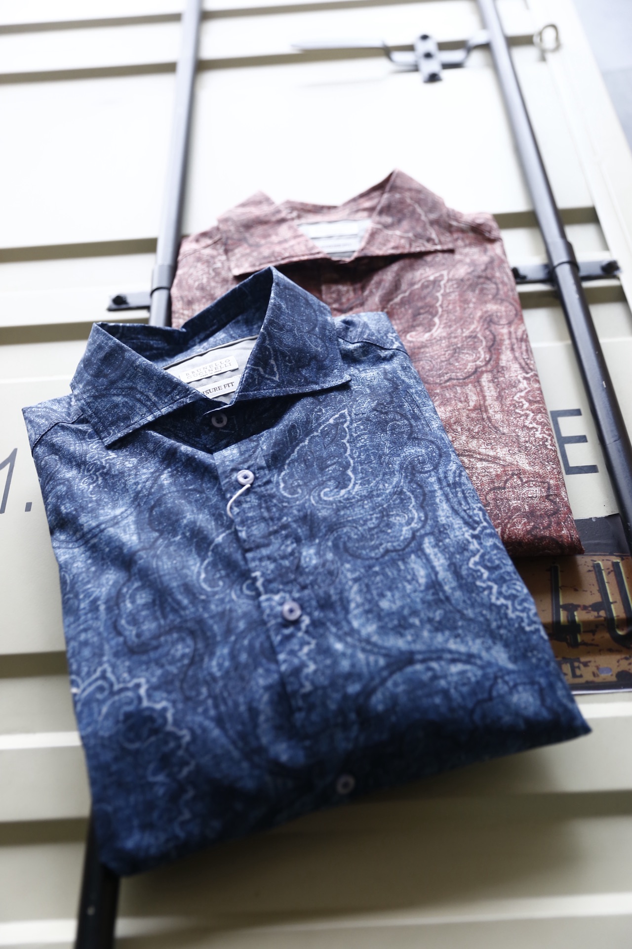 🔥BC.25秋冬男士佩斯利花纹长袖衬衫，是兼具艺术感与质感的休闲穿搭单品，佩斯利纹样为核心设计特色。它采