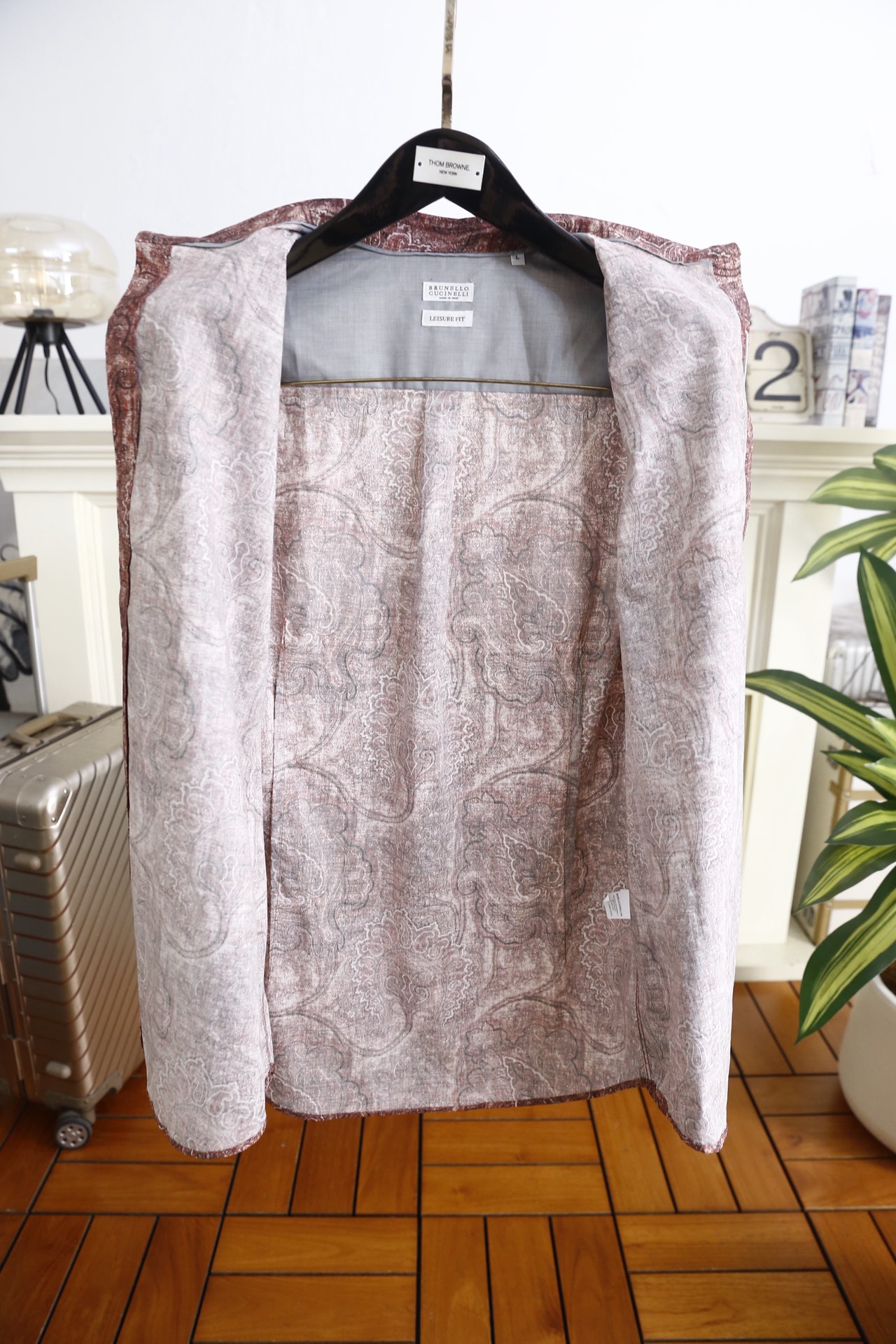 🔥BC.25秋冬男士佩斯利花纹长袖衬衫，是兼具艺术感与质感的休闲穿搭单品，佩斯利纹样为核心设计特色。它采