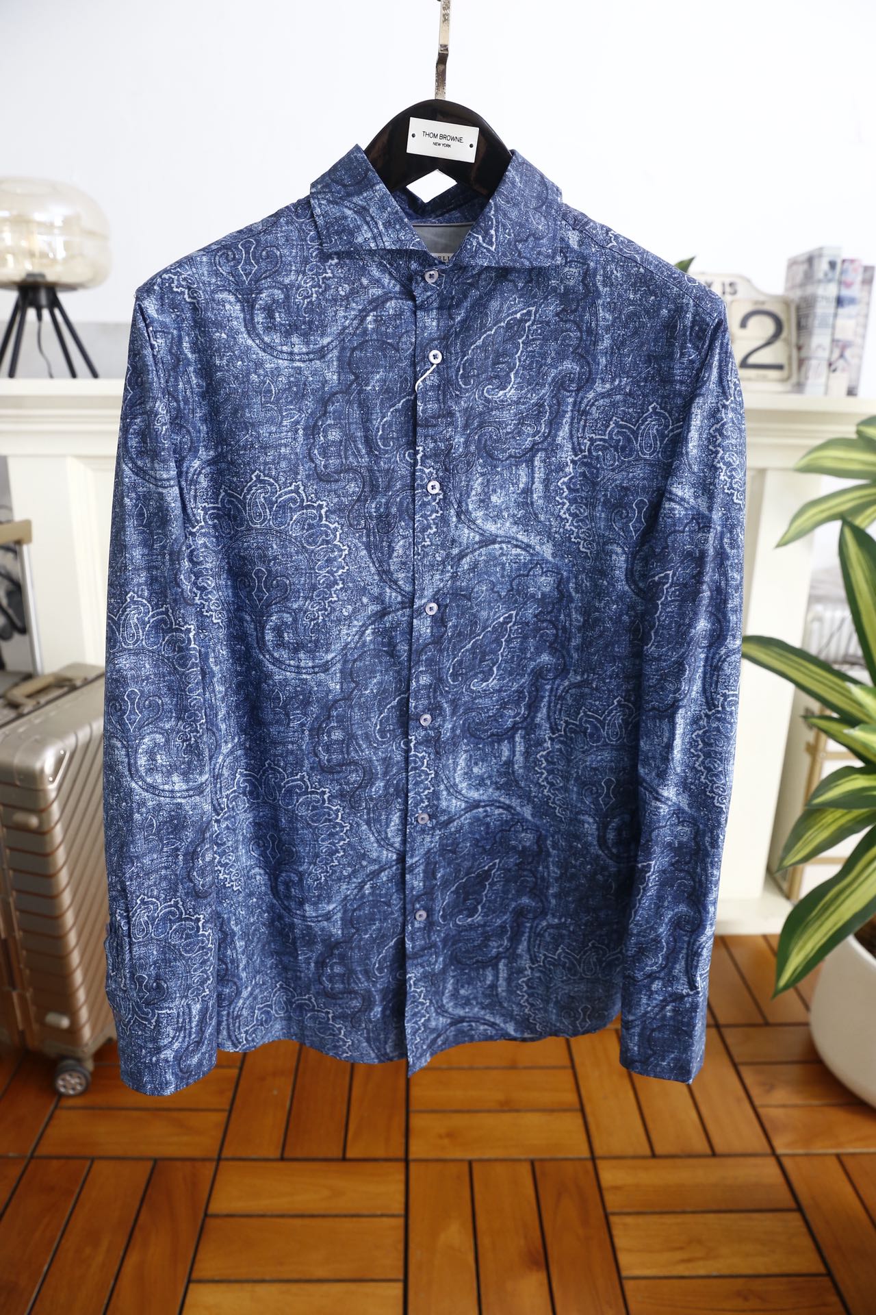 🔥BC.25秋冬男士佩斯利花纹长袖衬衫，是兼具艺术感与质感的休闲穿搭单品，佩斯利纹样为核心设计特色。它采