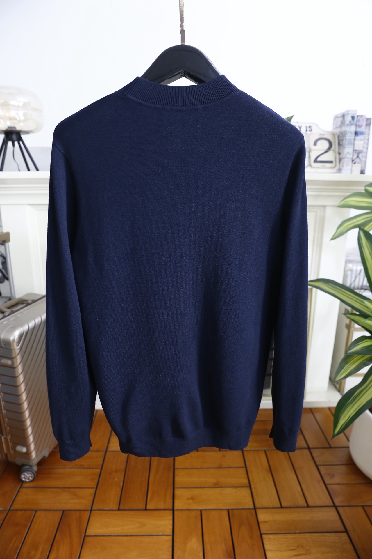 🔥lp🆕.25秋冬男士半高领针织毛衣，秋冬基础款内搭单品，整体风格简约百搭，适合秋冬穿着。它采用修身剪裁