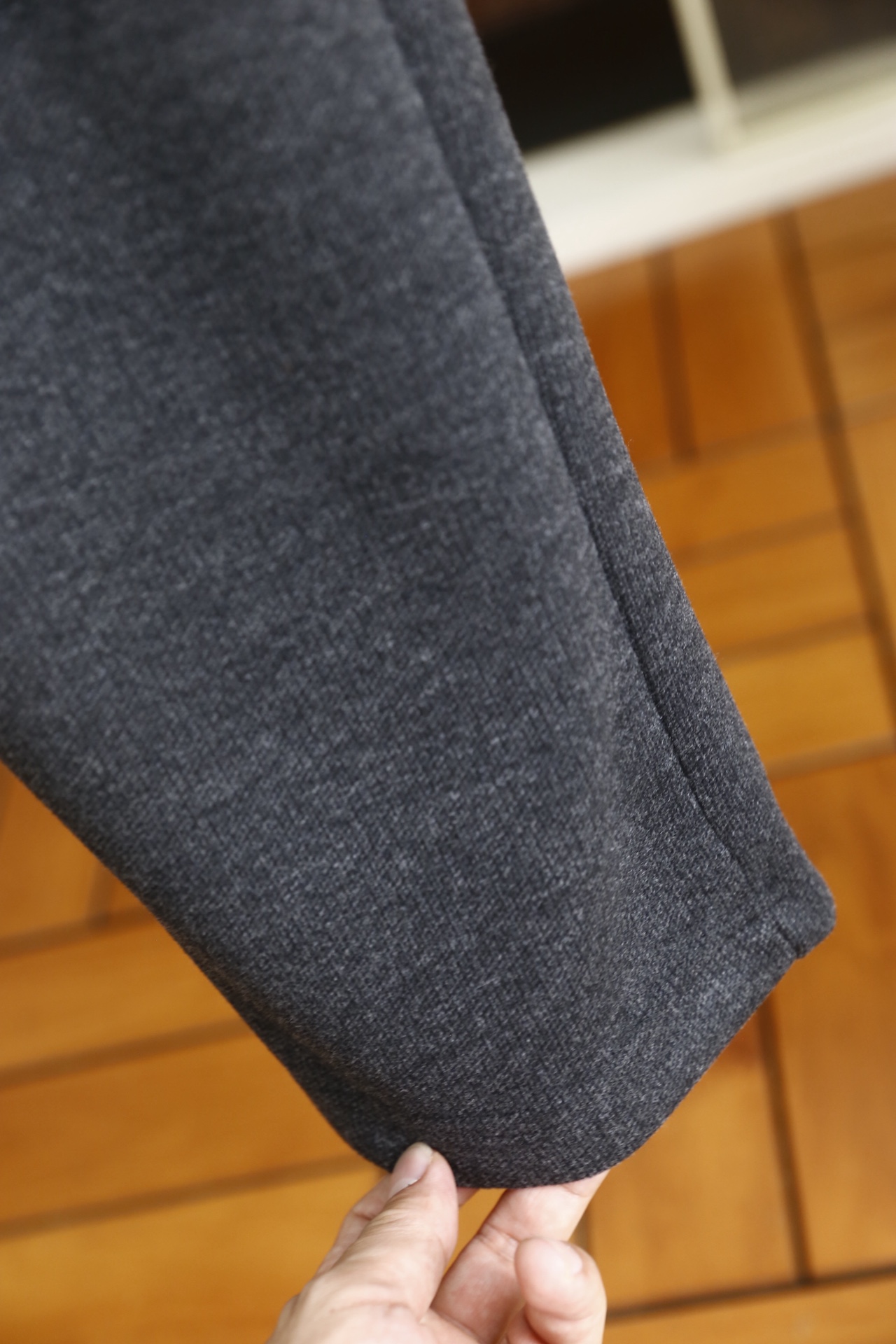 🔥lp🆕.25秋冬男士休闲裤👍采用舒适保暖面料制作，触感柔软且富有弹性，兼具保暖性与透气性；后幅奢华经典