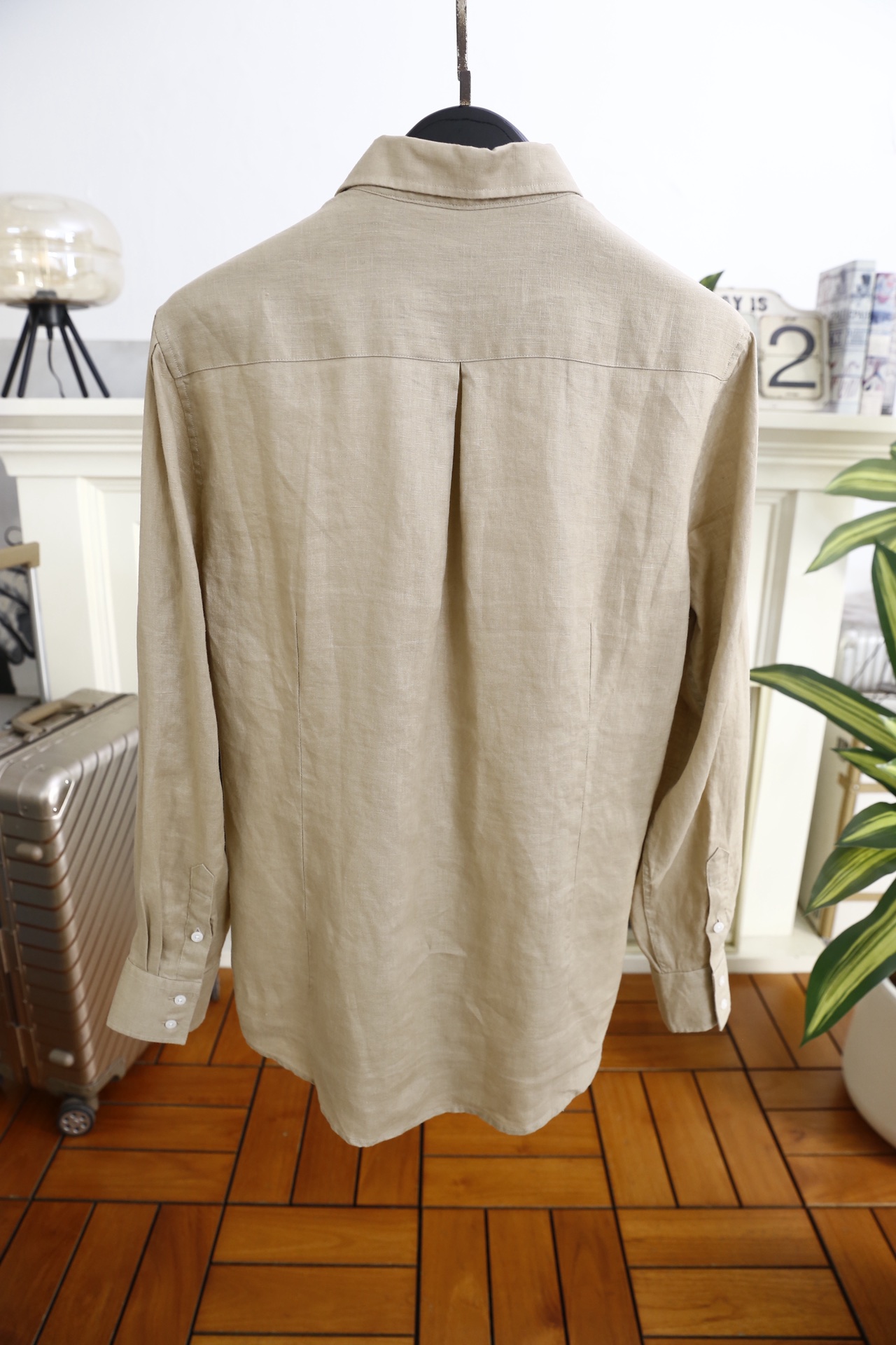 🔥BC.25秋冬新品！时尚男士百搭衬衫👔采用亚麻混纺面料打造，触感清爽透气，具备良好的吸汗排湿性能，久穿