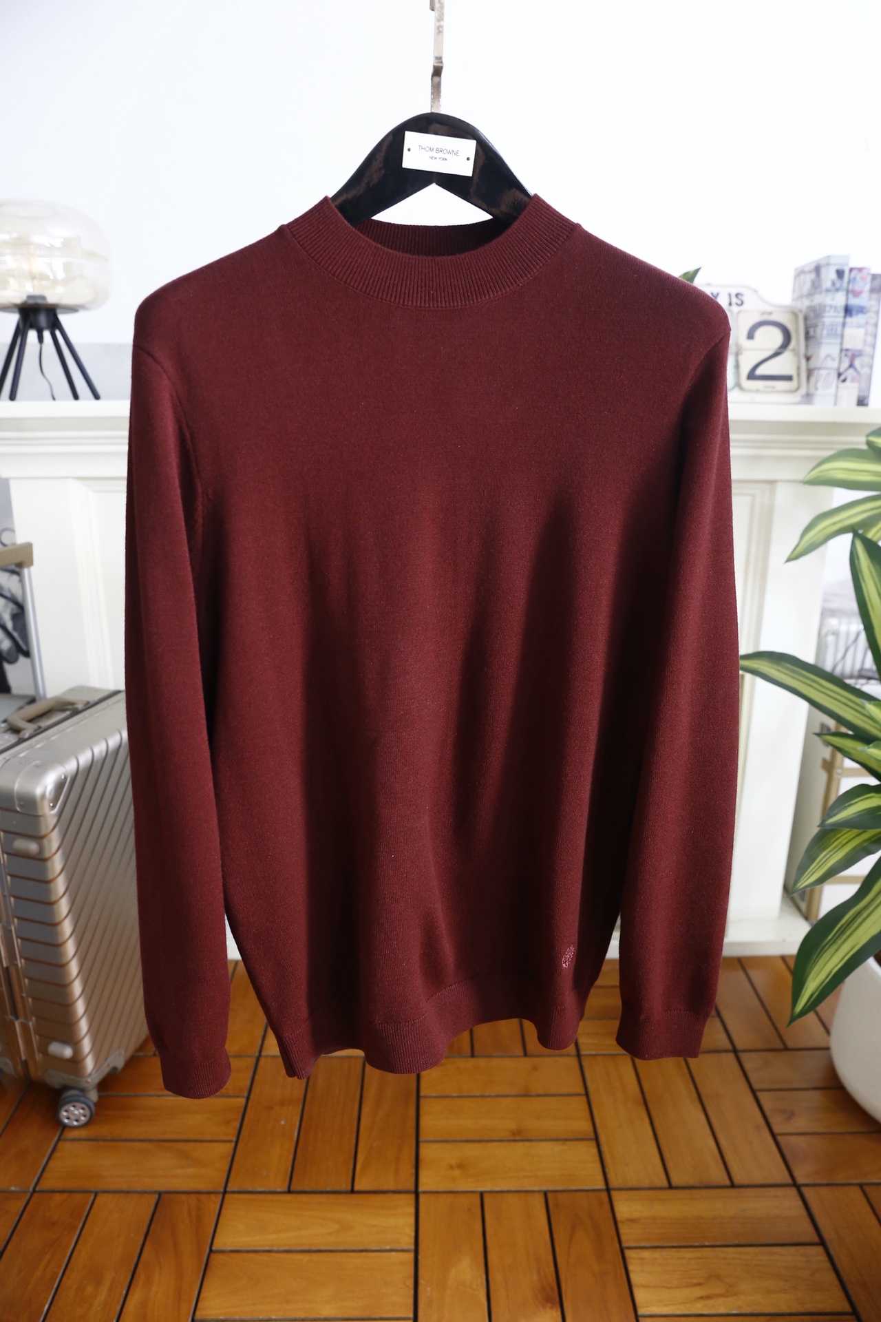 🔥lp🆕.25秋冬男士半高领针织毛衣，秋冬基础款内搭单品，整体风格简约百搭，适合秋冬穿着。它采用修身剪裁