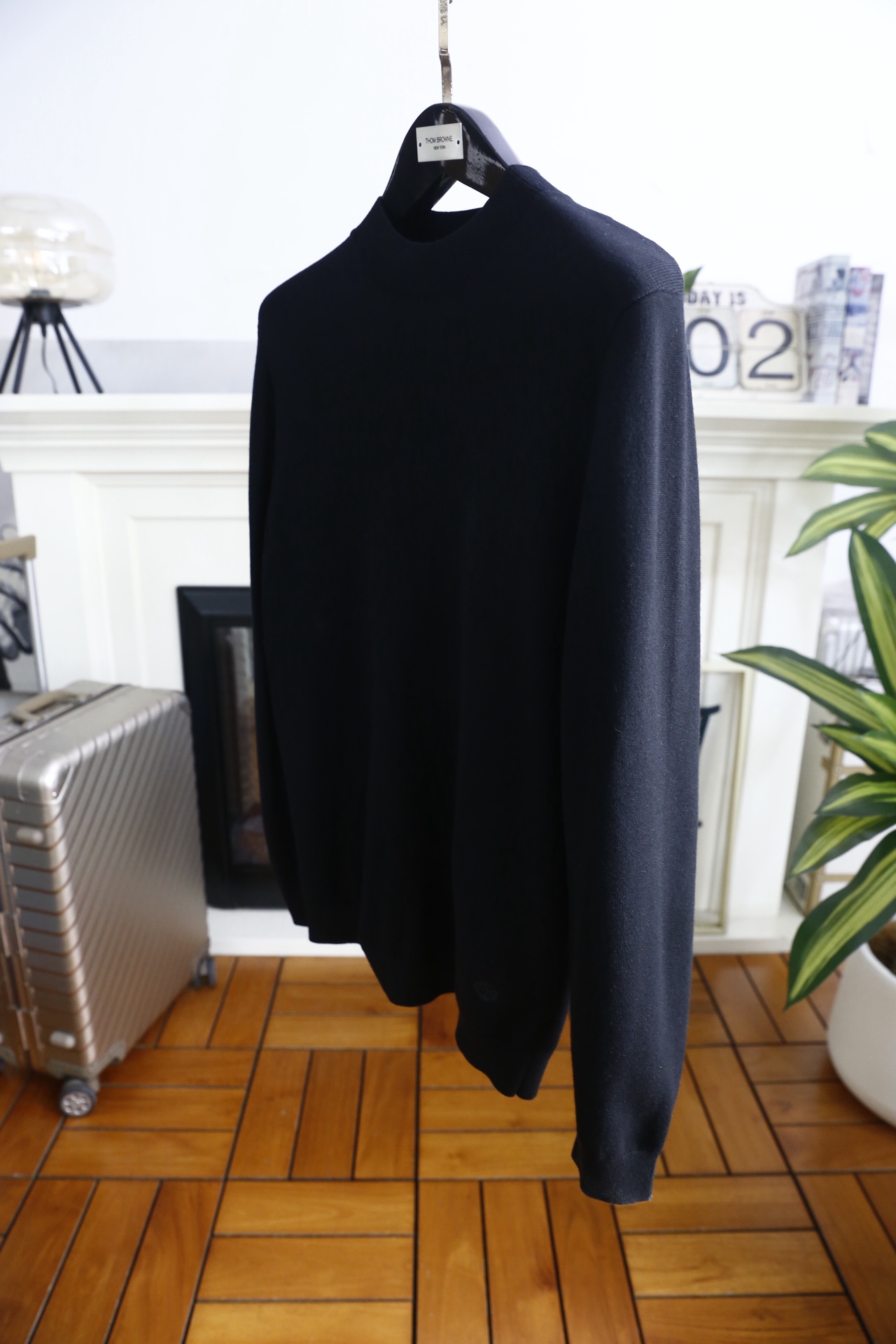 🔥lp🆕.25秋冬男士半高领针织毛衣，秋冬基础款内搭单品，整体风格简约百搭，适合秋冬穿着。它采用修身剪裁