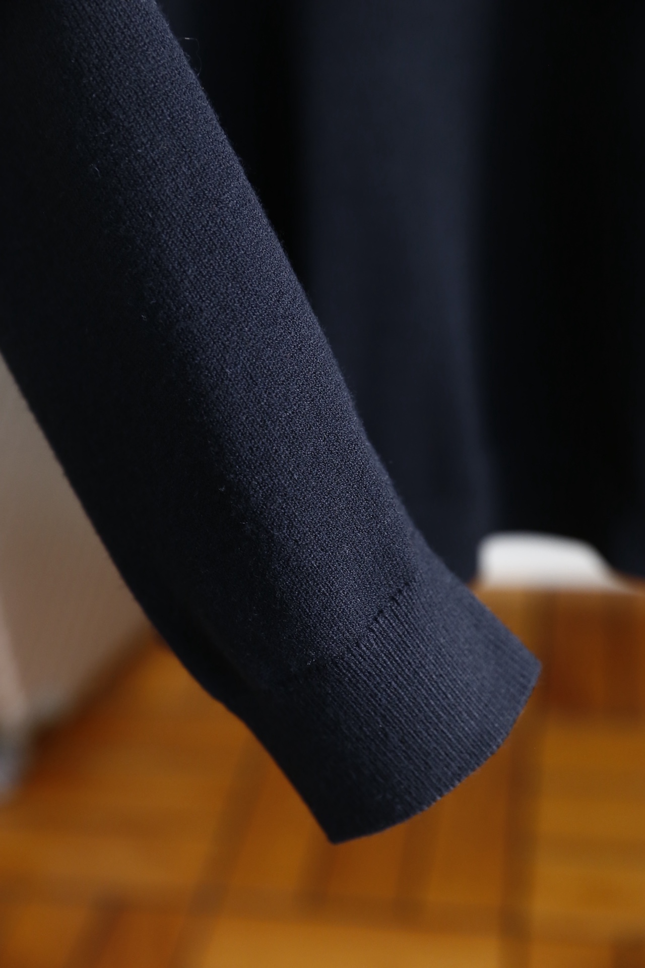 🔥lp🆕.25秋冬男士半高领针织毛衣，秋冬基础款内搭单品，整体风格简约百搭，适合秋冬穿着。它采用修身剪裁