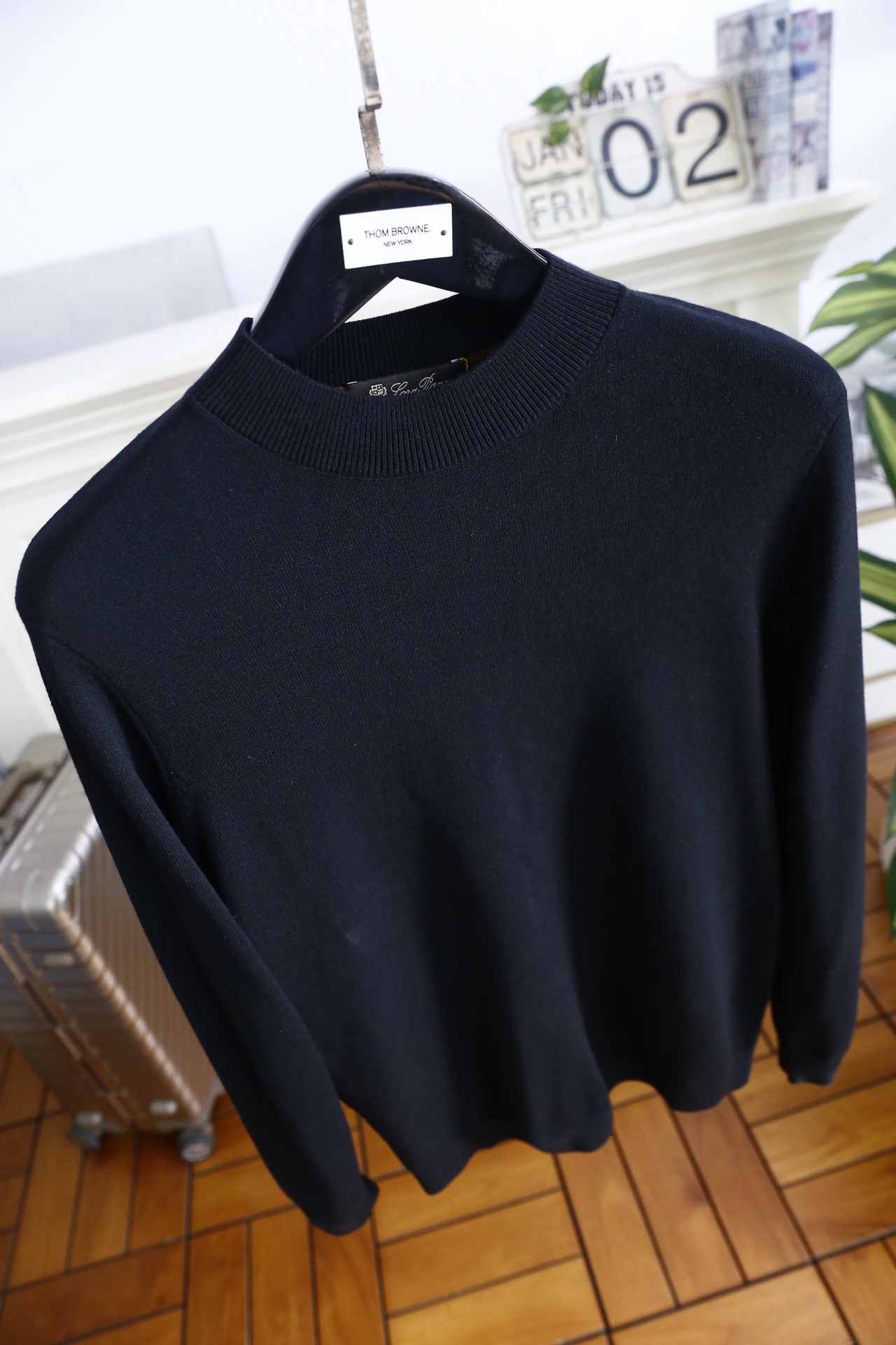 🔥lp🆕.25秋冬男士半高领针织毛衣，秋冬基础款内搭单品，整体风格简约百搭，适合秋冬穿着。它采用修身剪裁