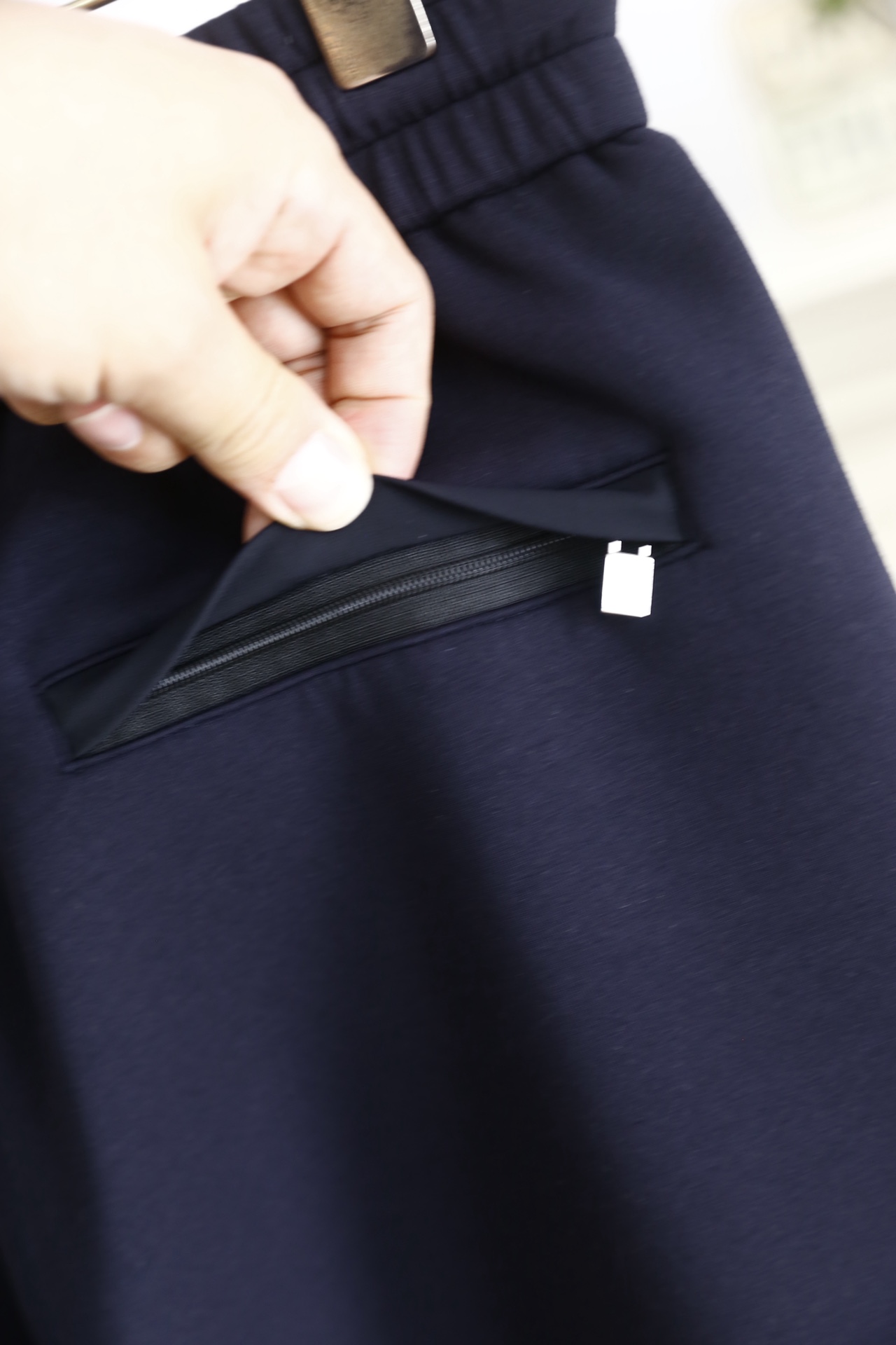 🔥lp🆕.25秋冬时尚新品男士休闲裤🆕采用舒适保暖面料，奢华经典品牌字母LOGO元素设计 上身随意舒服！