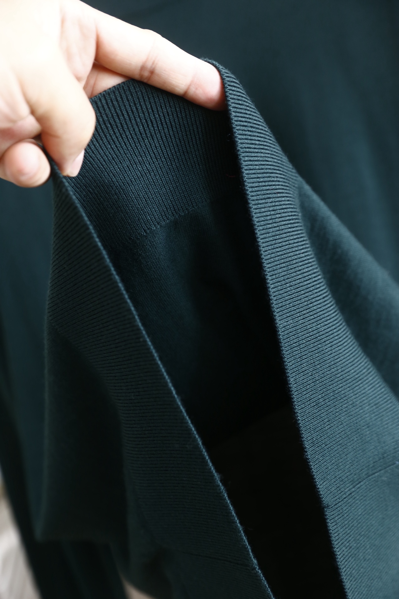 🔥汤姆布朗/Tb.25秋季新品男士时尚长袖毛衫👍🏼采用100%美丽诺羊毛！衣橱里不可或缺的百搭利器，市面