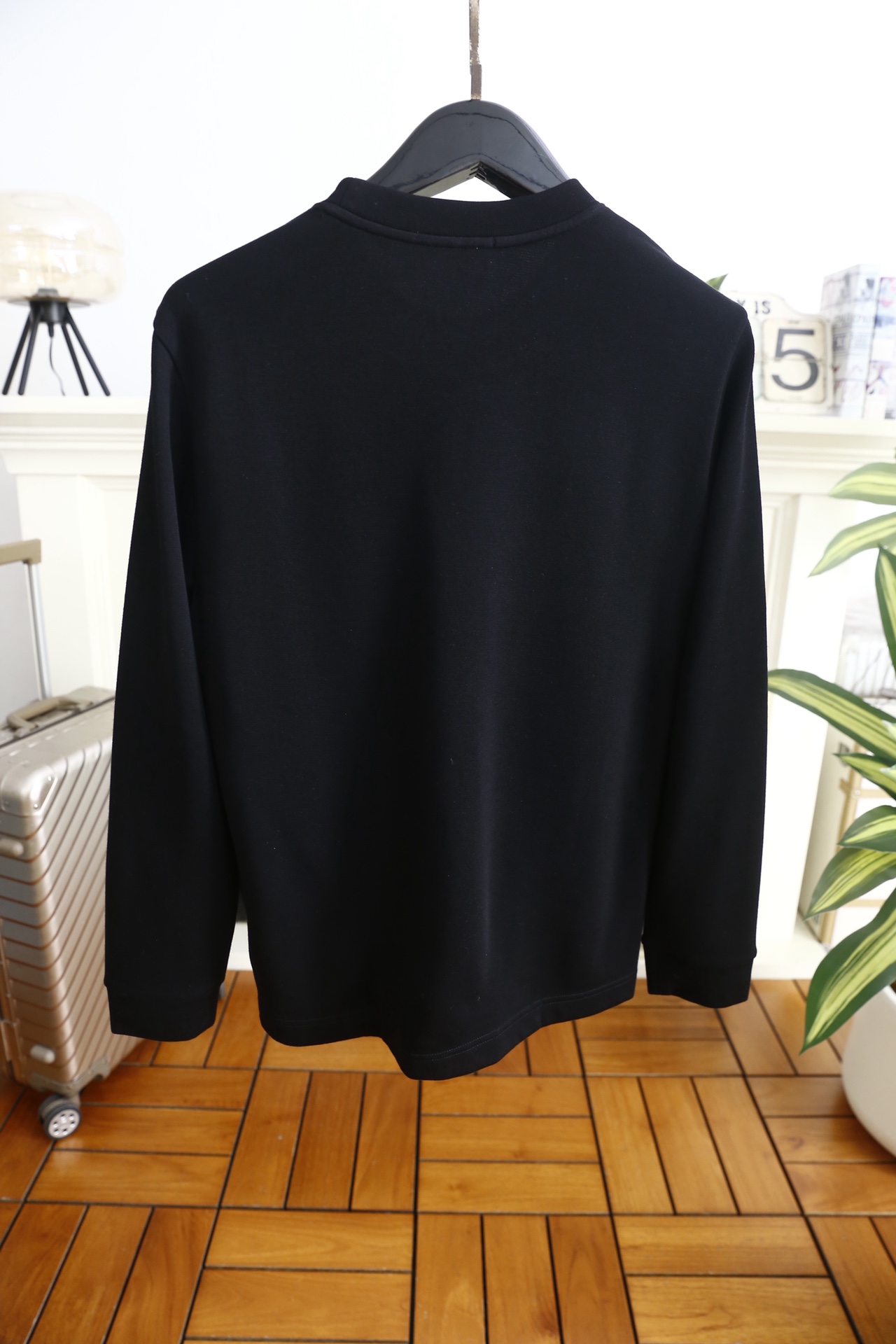 🔥巴宝丽/Burbe*ry.25秋冬新品🆕时尚男士百搭卫衣✅采用舒适保暖棉面料，质地紧实且富有弹性，兼具