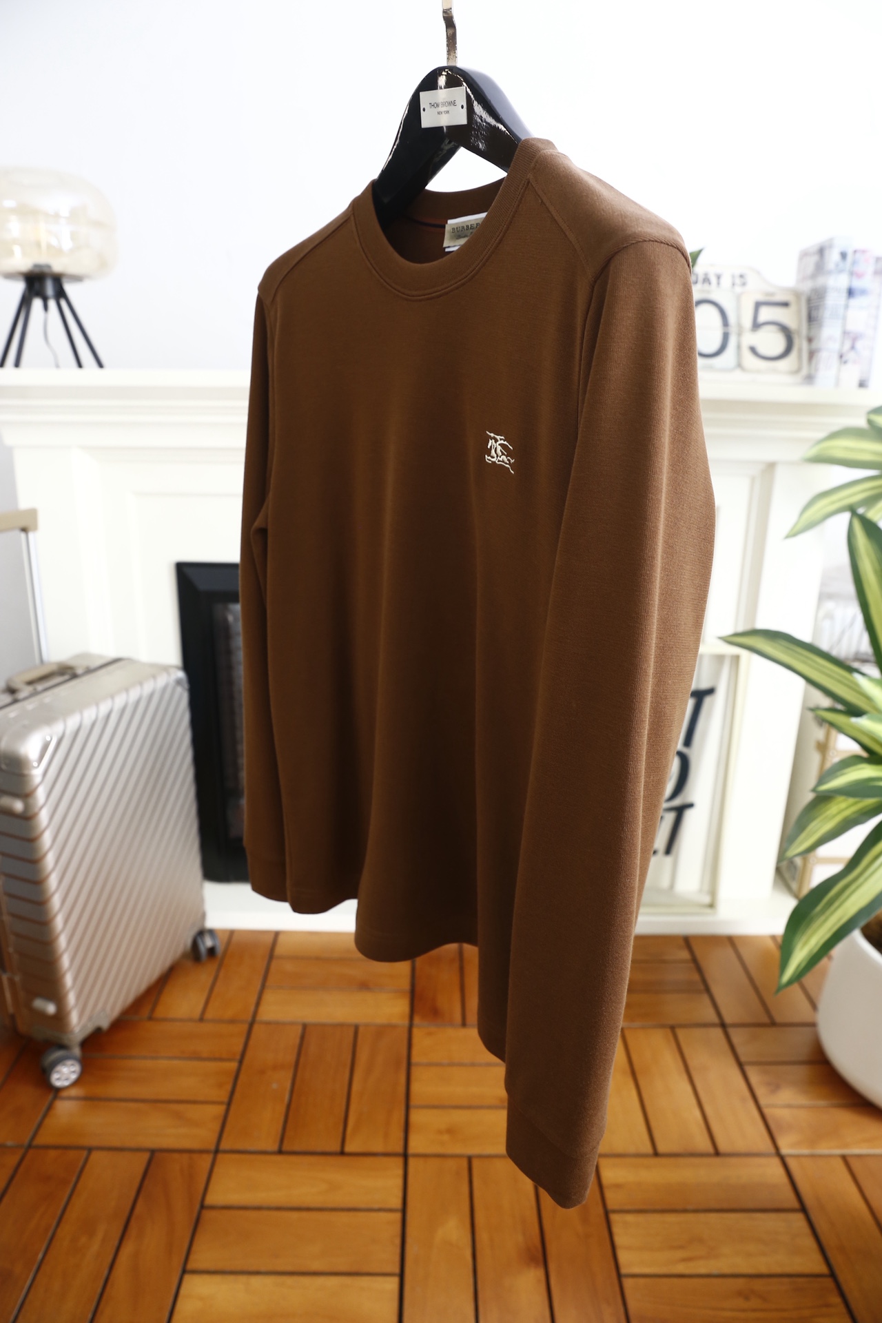 🔥巴宝丽/Burbe*ry.25秋冬新品🆕时尚男士百搭卫衣✅采用舒适保暖棉面料，质地紧实且富有弹性，兼具