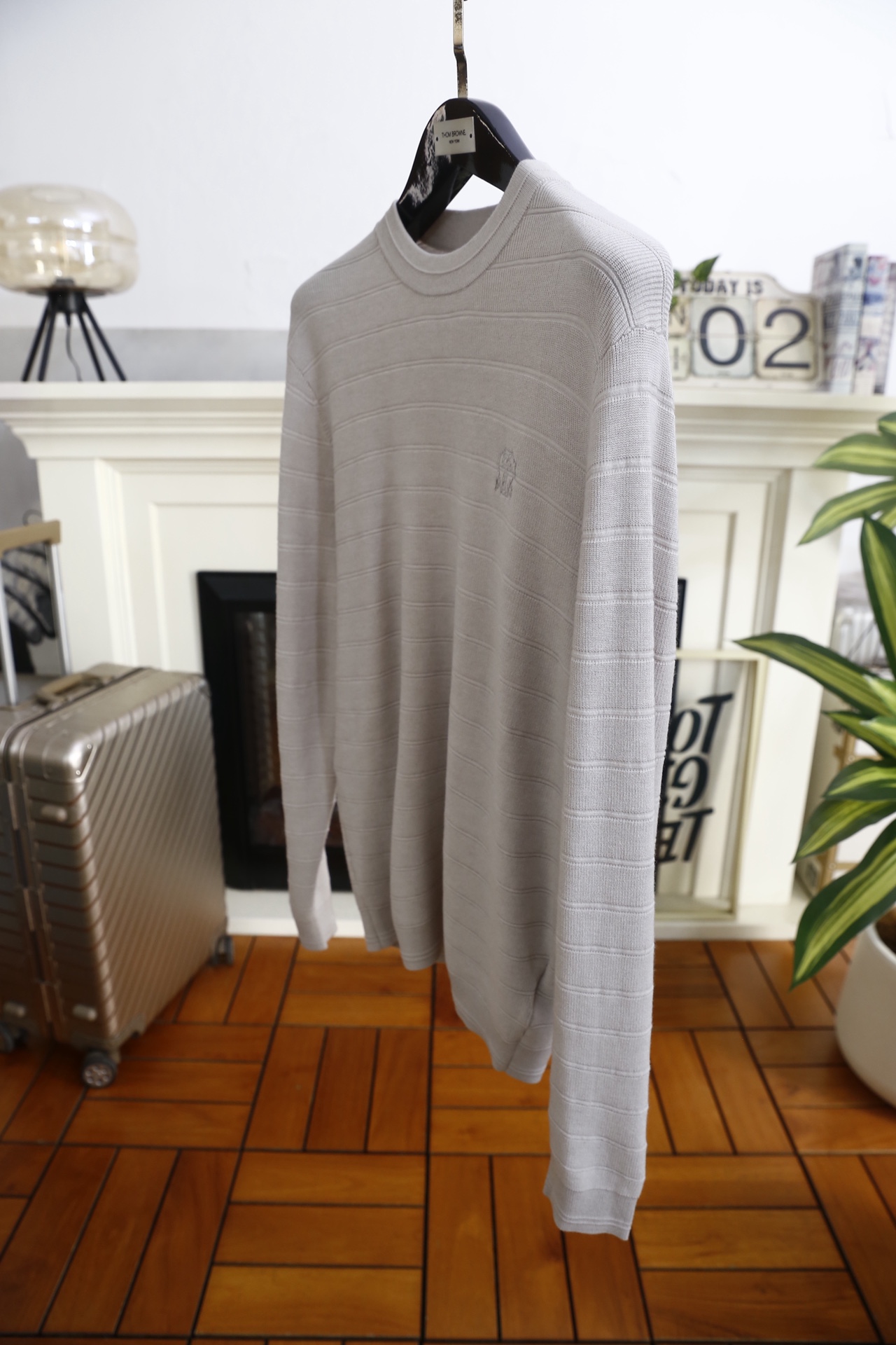 🔥BC.25秋冬男士半高领针织毛衣，秋冬基础款内搭单品，整体风格简约百搭，适合秋冬穿着。它采用修身剪裁，