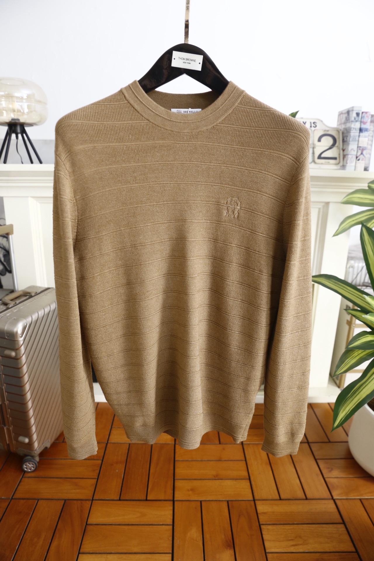 🔥BC.25秋冬男士半高领针织毛衣，秋冬基础款内搭单品，整体风格简约百搭，适合秋冬穿着。它采用修身剪裁，