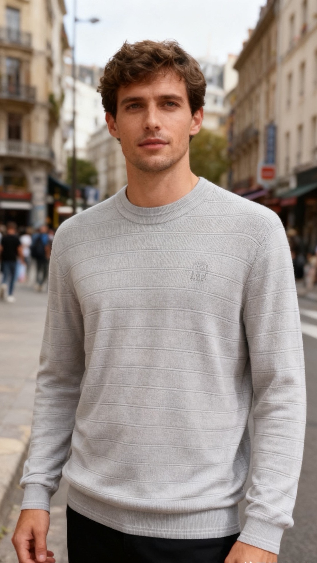 🔥BC.25秋冬男士半高领针织毛衣，秋冬基础款内搭单品，整体风格简约百搭，适合秋冬穿着。它采用修身剪裁，