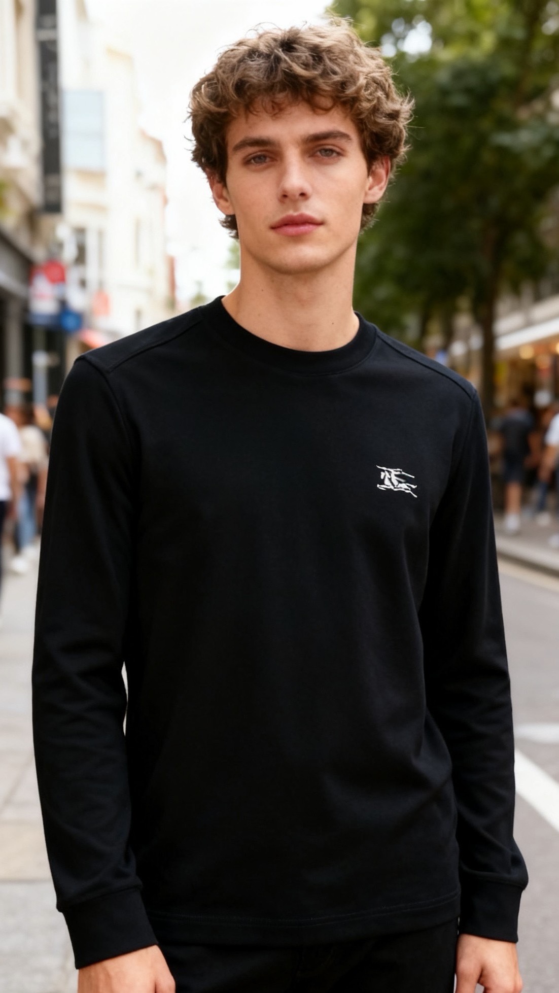 🔥巴宝丽/Burbe*ry.25秋冬新品🆕时尚男士百搭卫衣✅采用舒适保暖棉面料，质地紧实且富有弹性，兼具