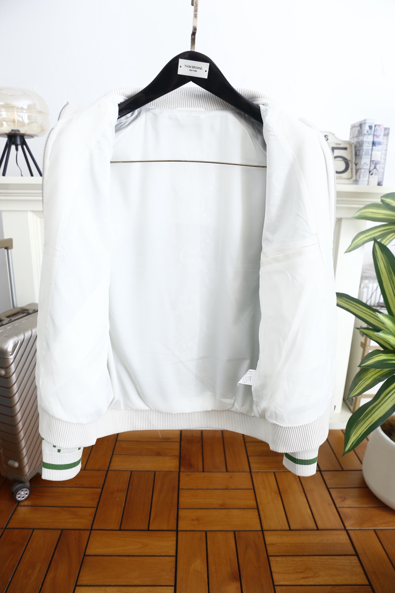 🔥古驰/Guc*i.25秋冬新品！时尚男士针织拉链外套选用高品质精纺羊毛混纺面料，触感柔软且有出色的保暖